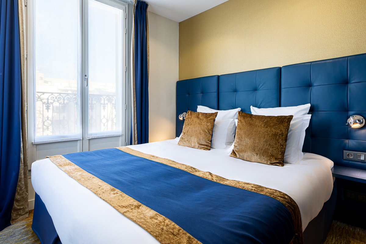 LE TRIANON GARE DE LYON - PARIS,