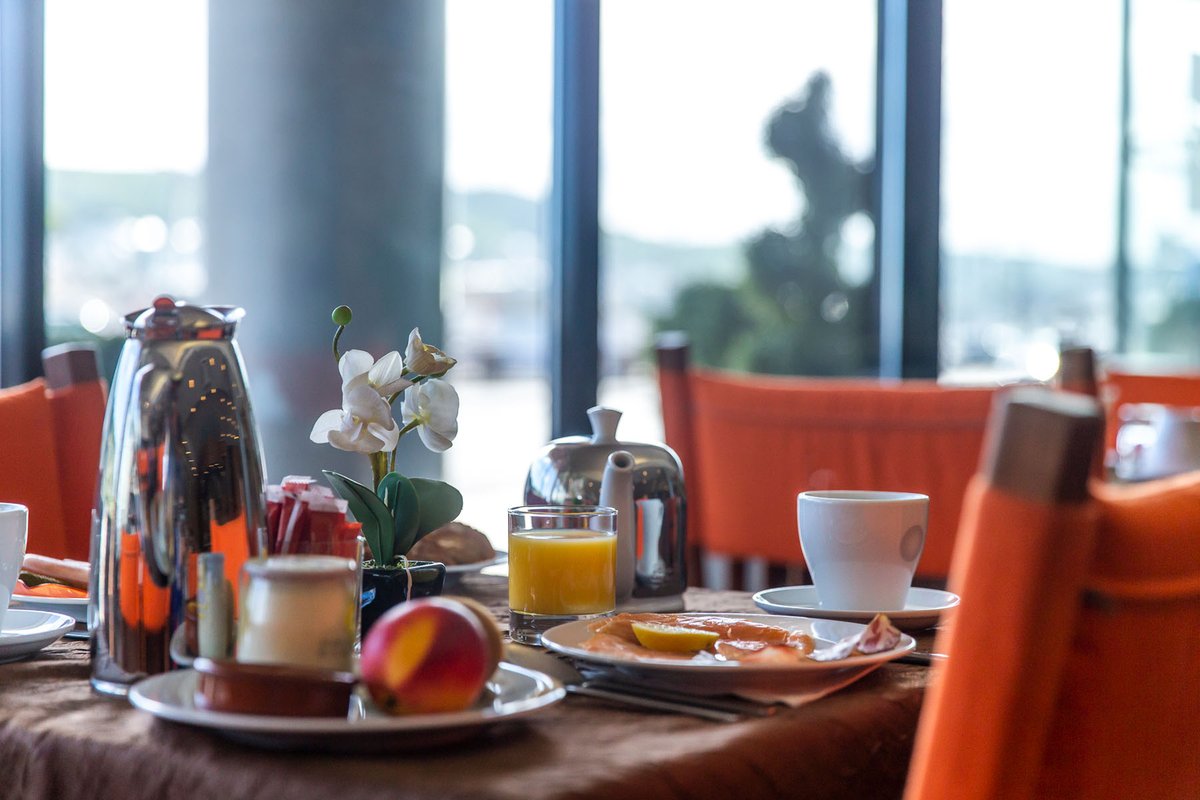 Hôtel Le Grand Pavois 3*