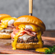 Burger avec fromage fondant