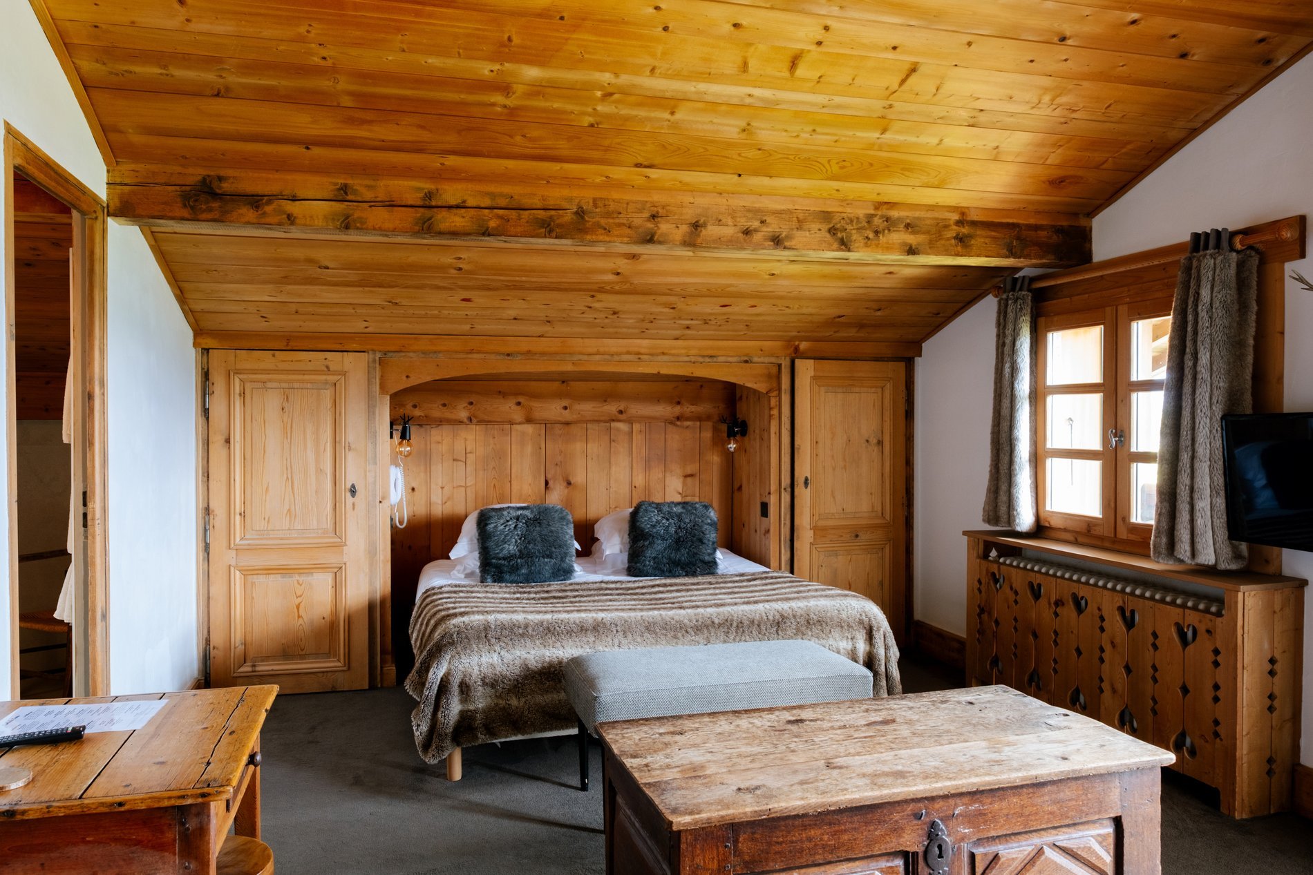 01186bfa-b1db-41c2-849f-66de787d8407