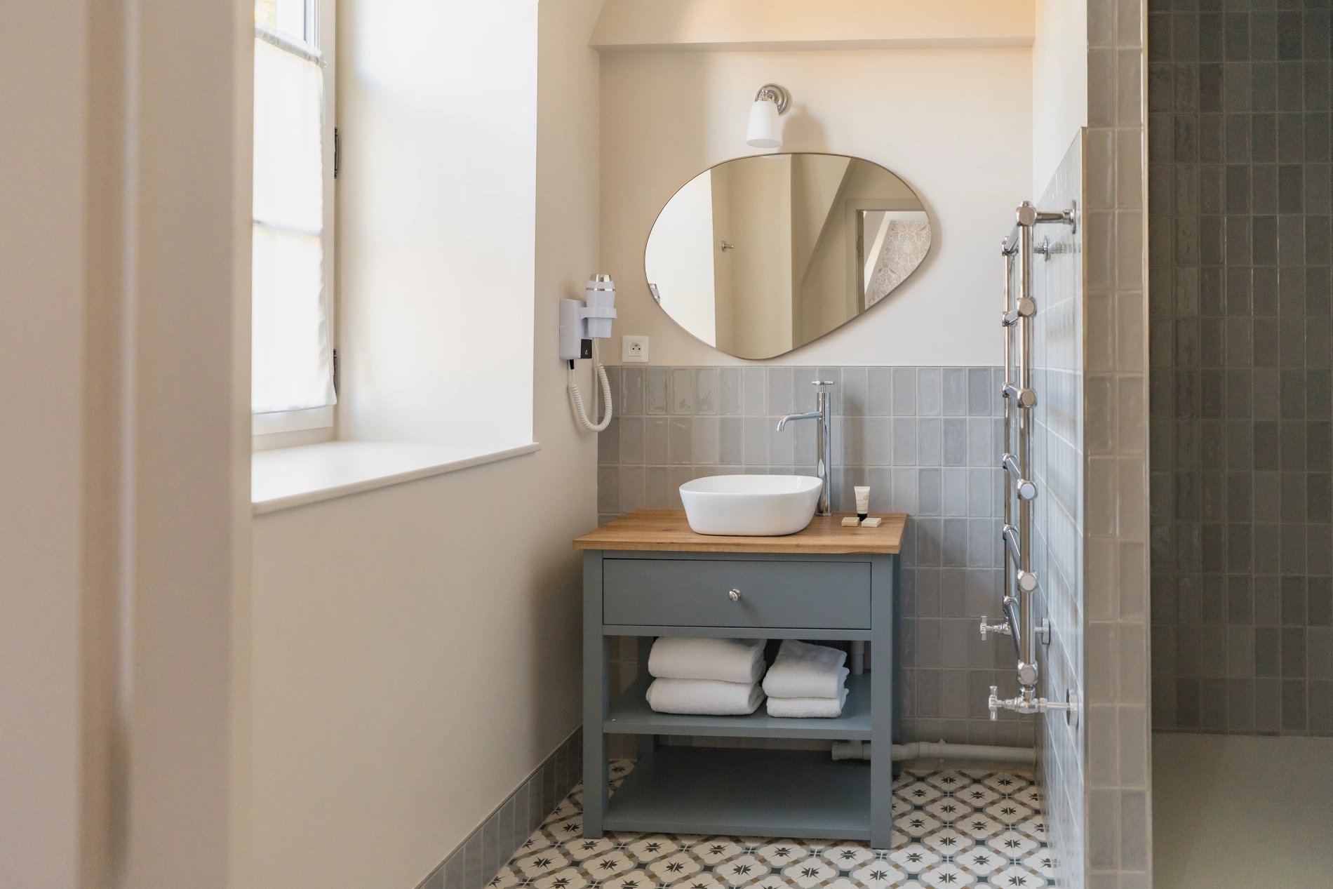 0181bf2d-1b89-4b82-b887-150f6b36724a