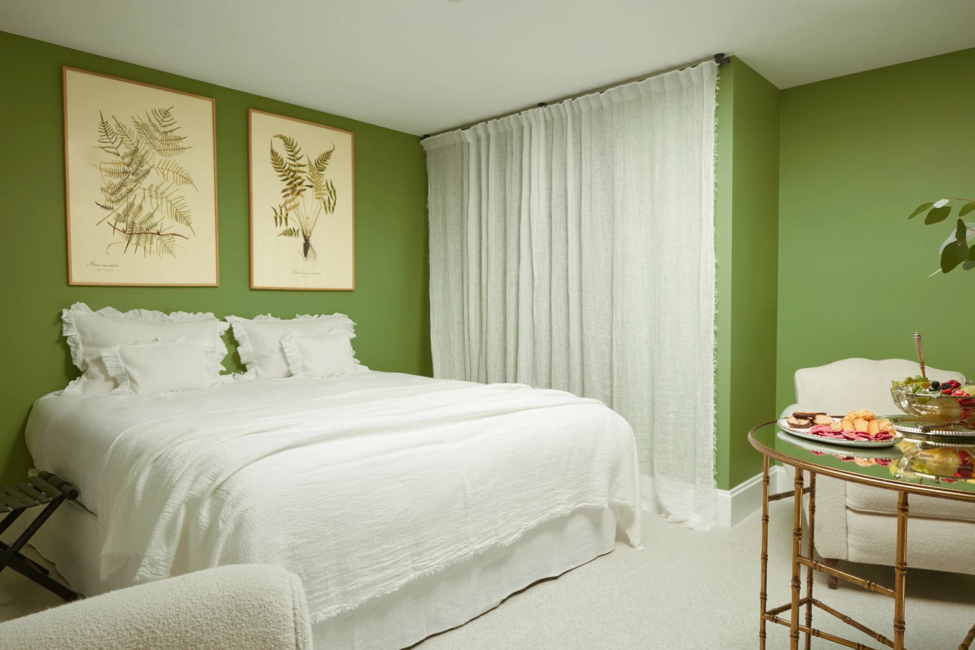 01f0626e-7986-4e81-8f4e-c40170363a65