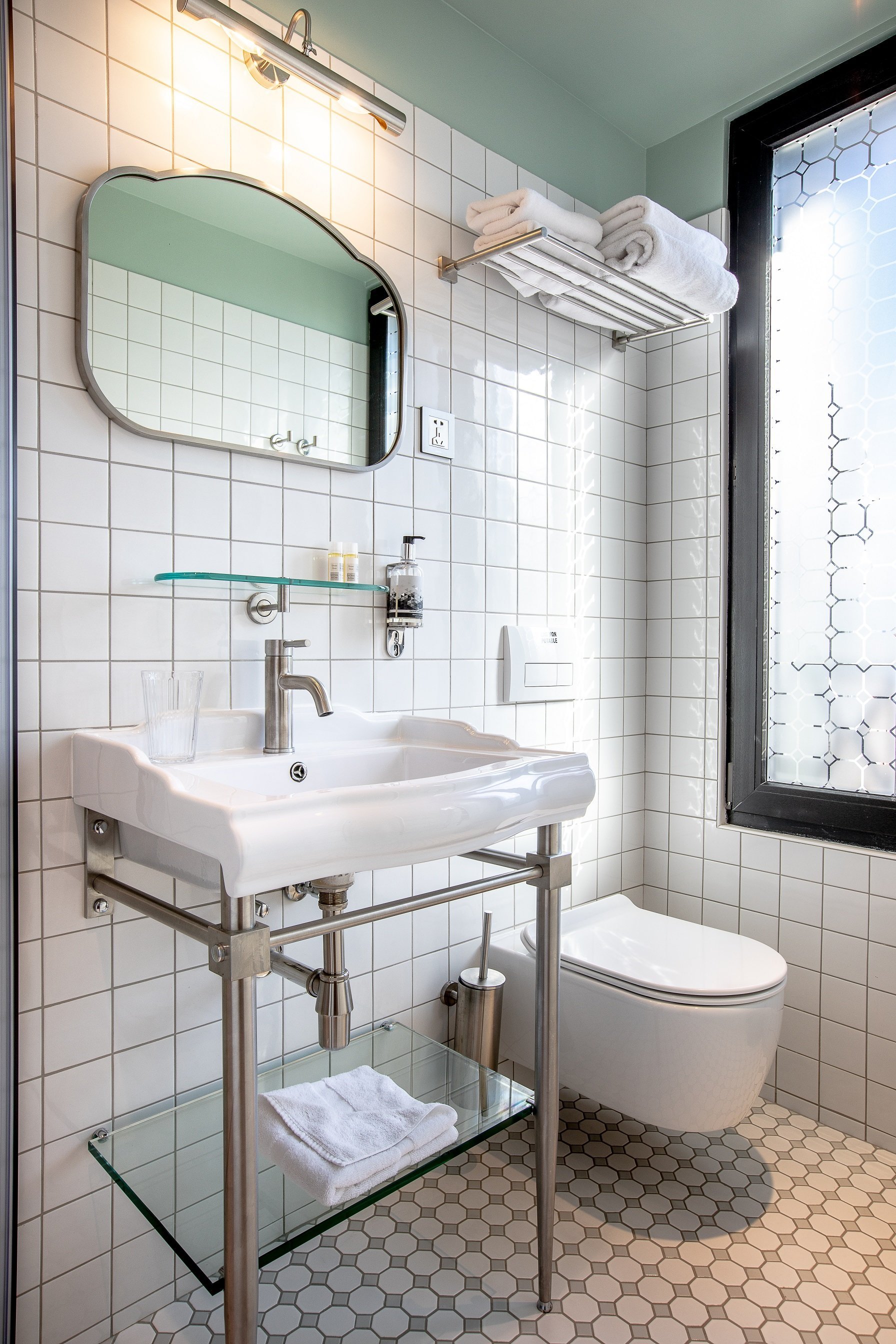 020e651b-078b-4a8a-8152-696b806d5f1a