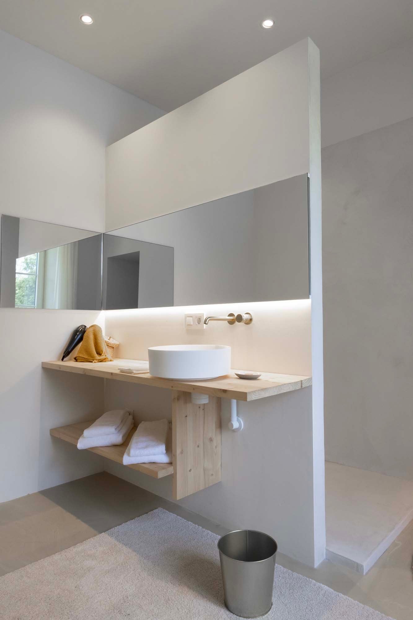 0290e989-7387-41cd-a952-02cc685f4d3e