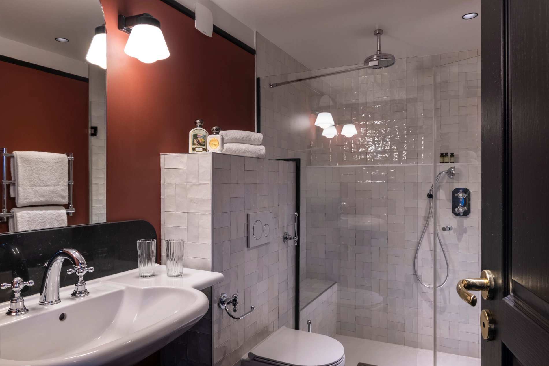Grand Hôtel Chicago Chambre Deluxe Salle de bain Douche
