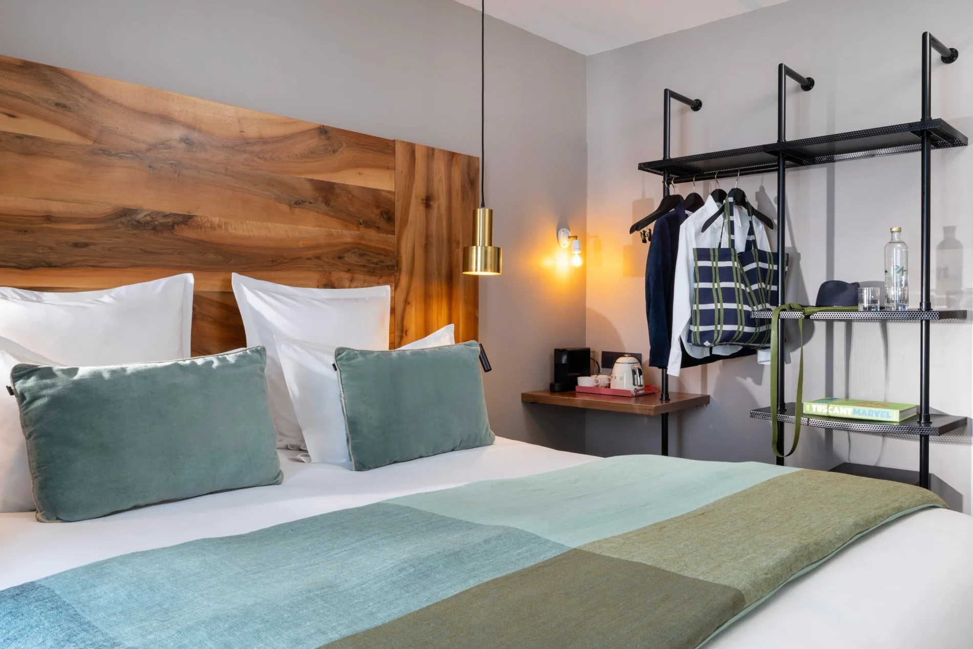 Hôtel Maxim Folies Chambre Supérieure Penderie Machine à café Bouilloire