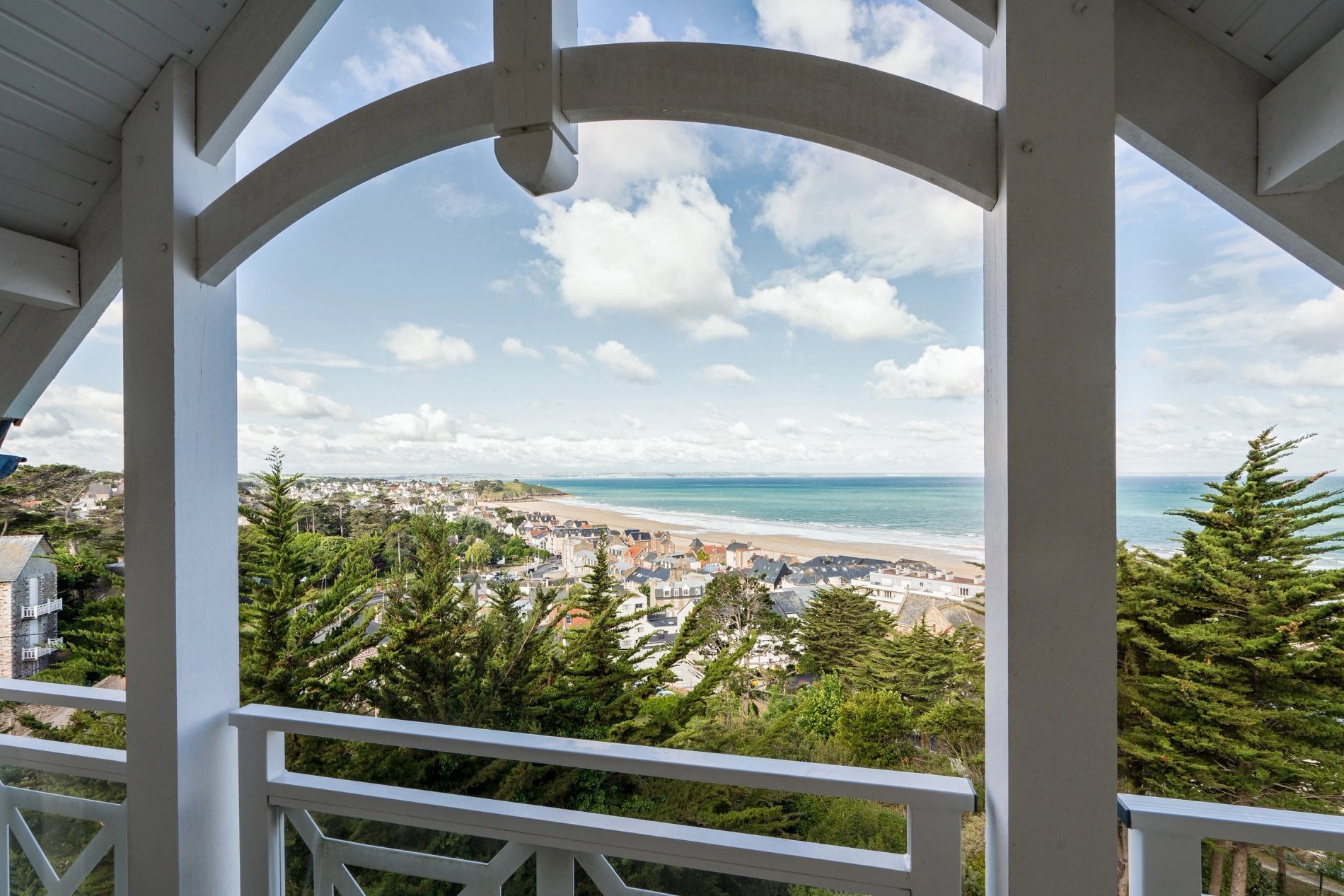 SPA Marin Val André | Villa with sea view