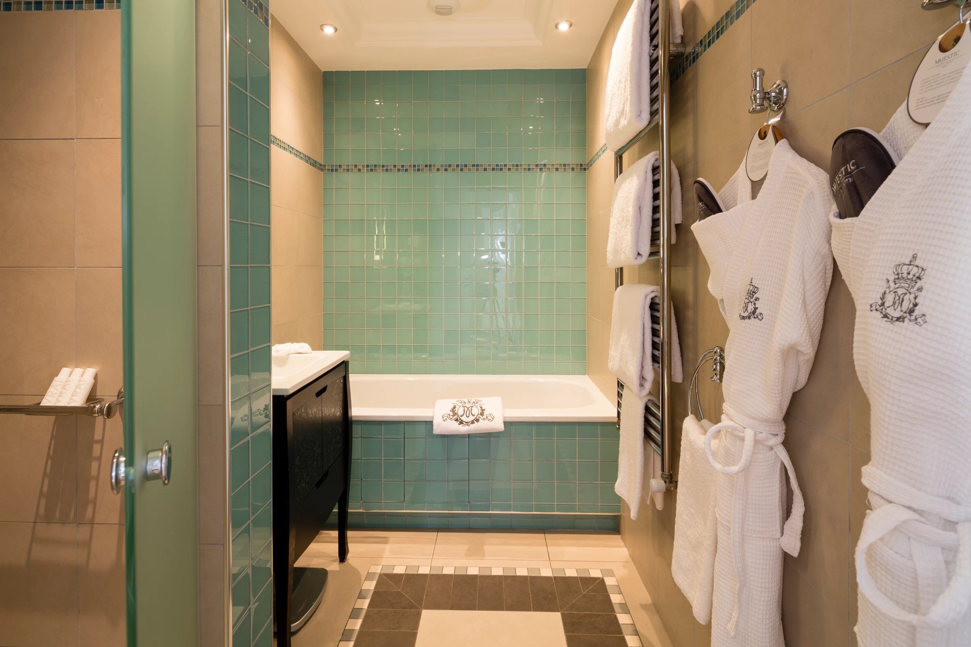 Majestic Hotel - SPA Champs-Elysées - Grande Deluxe Room