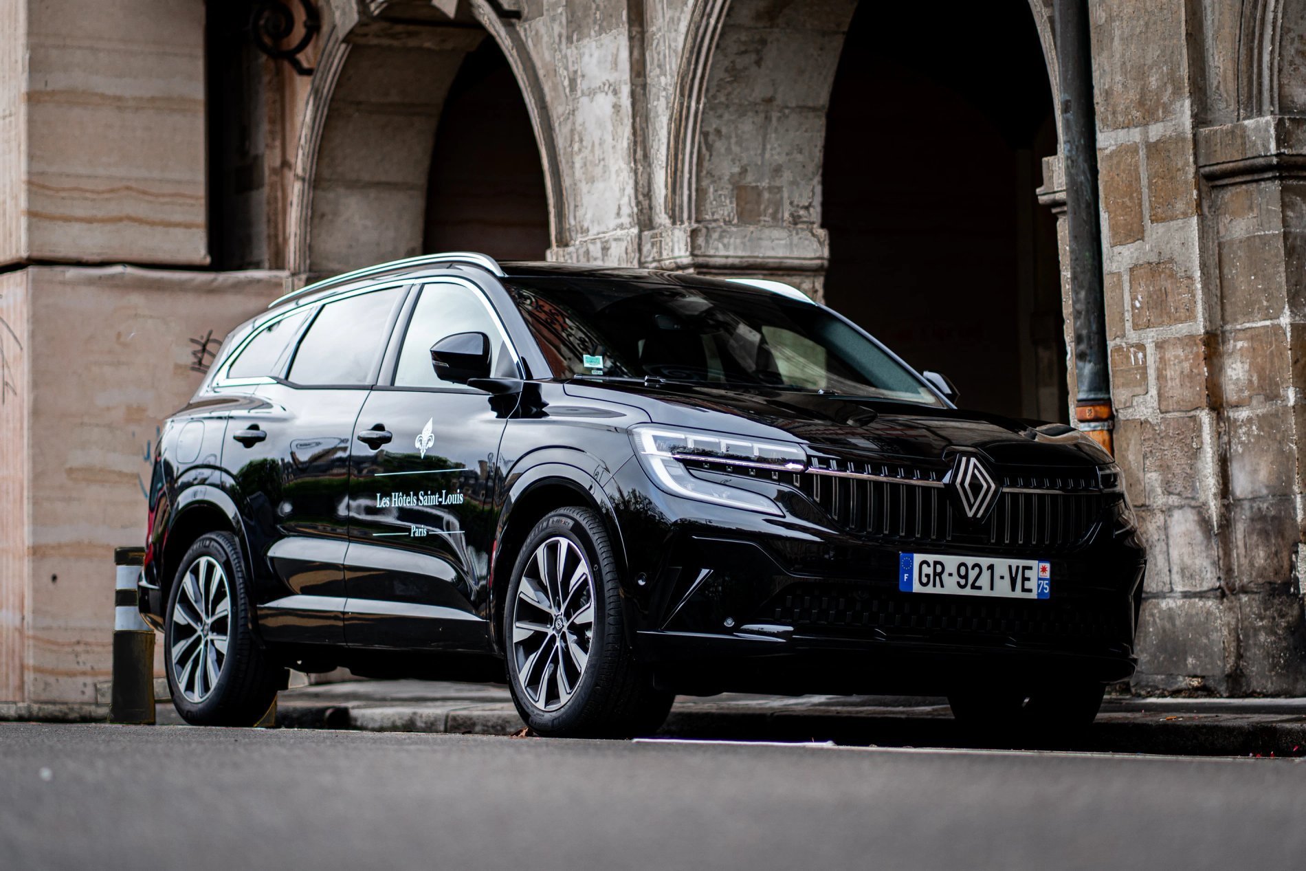 Shuttle service - Hôtel Saint-Louis Marais - Hotel Paris 4