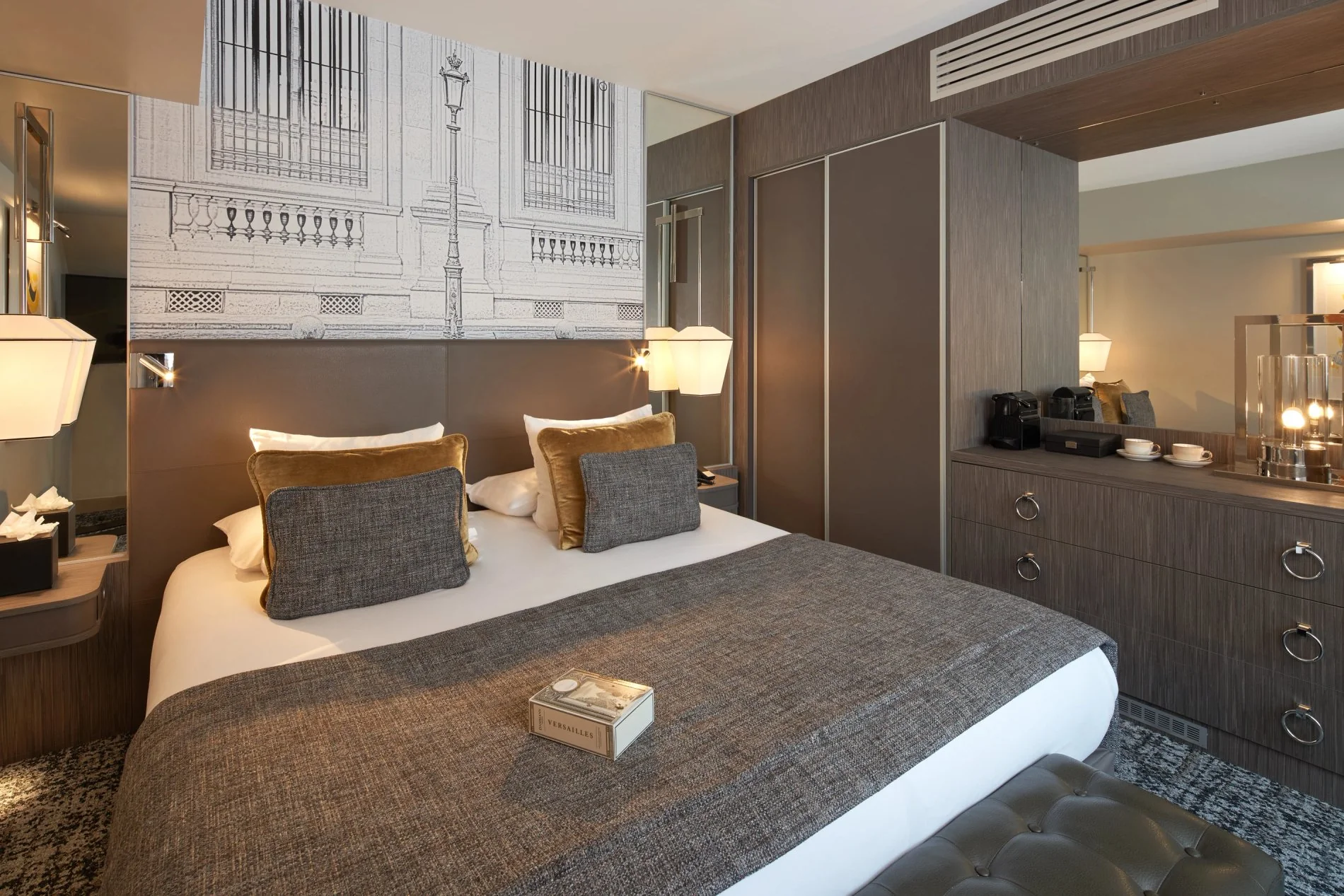 Superior Double Room at Timhotel Opéra Blanche Fontaine