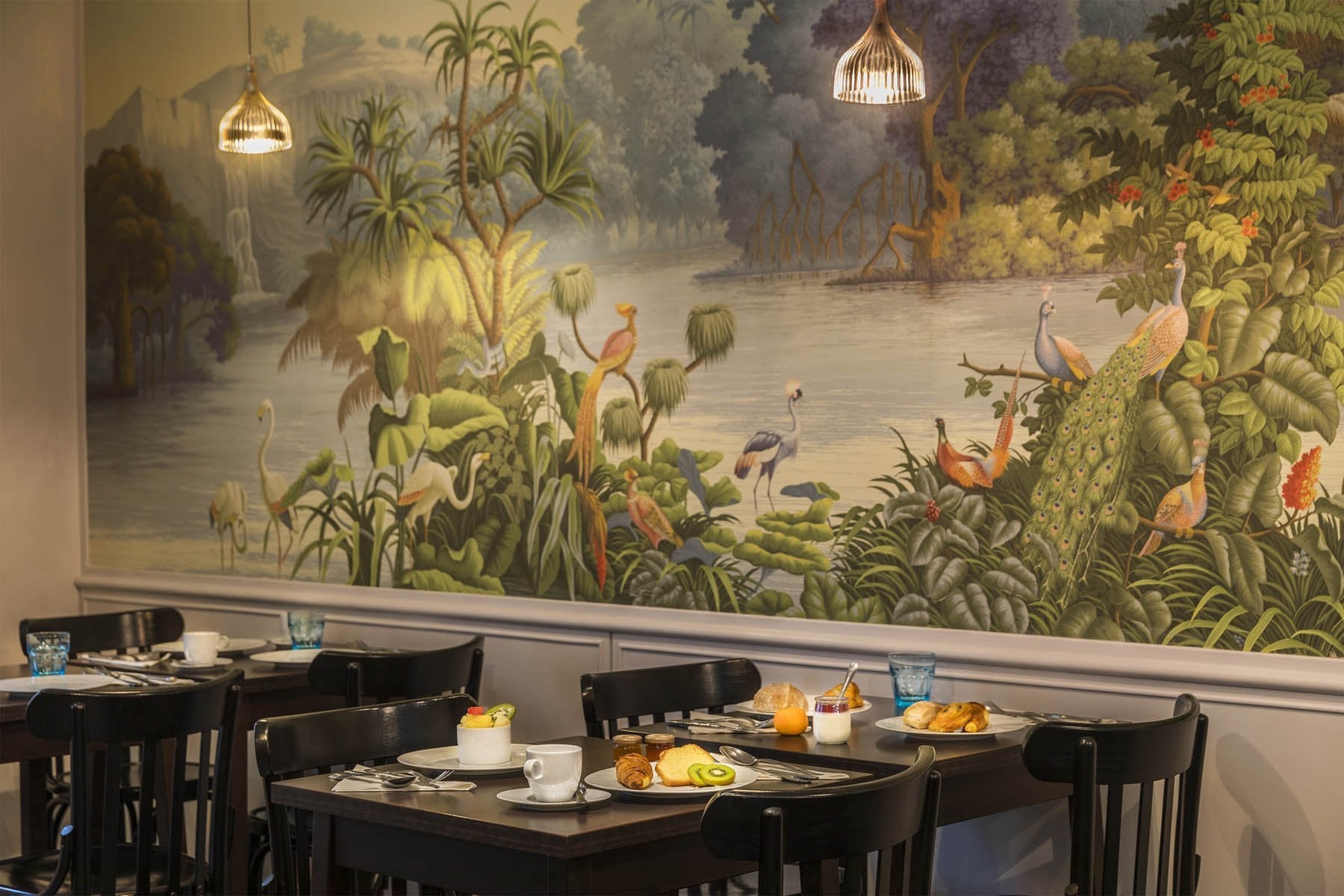 BW Plus La Demeure | Breakfast | Massage Paris hotel