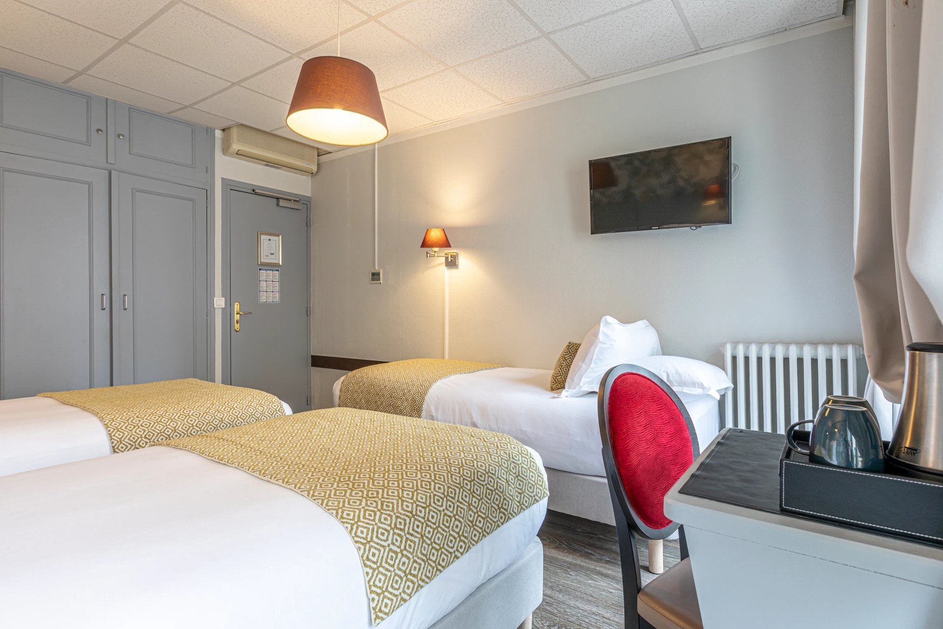 Spendid Hotel Room