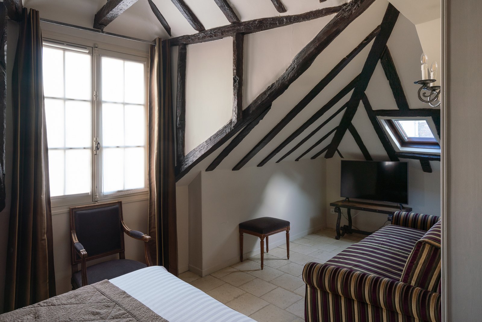 Quadruple Room - Hôtel Saint-Louis Marais - Boutique Hôtel Paris Marais
