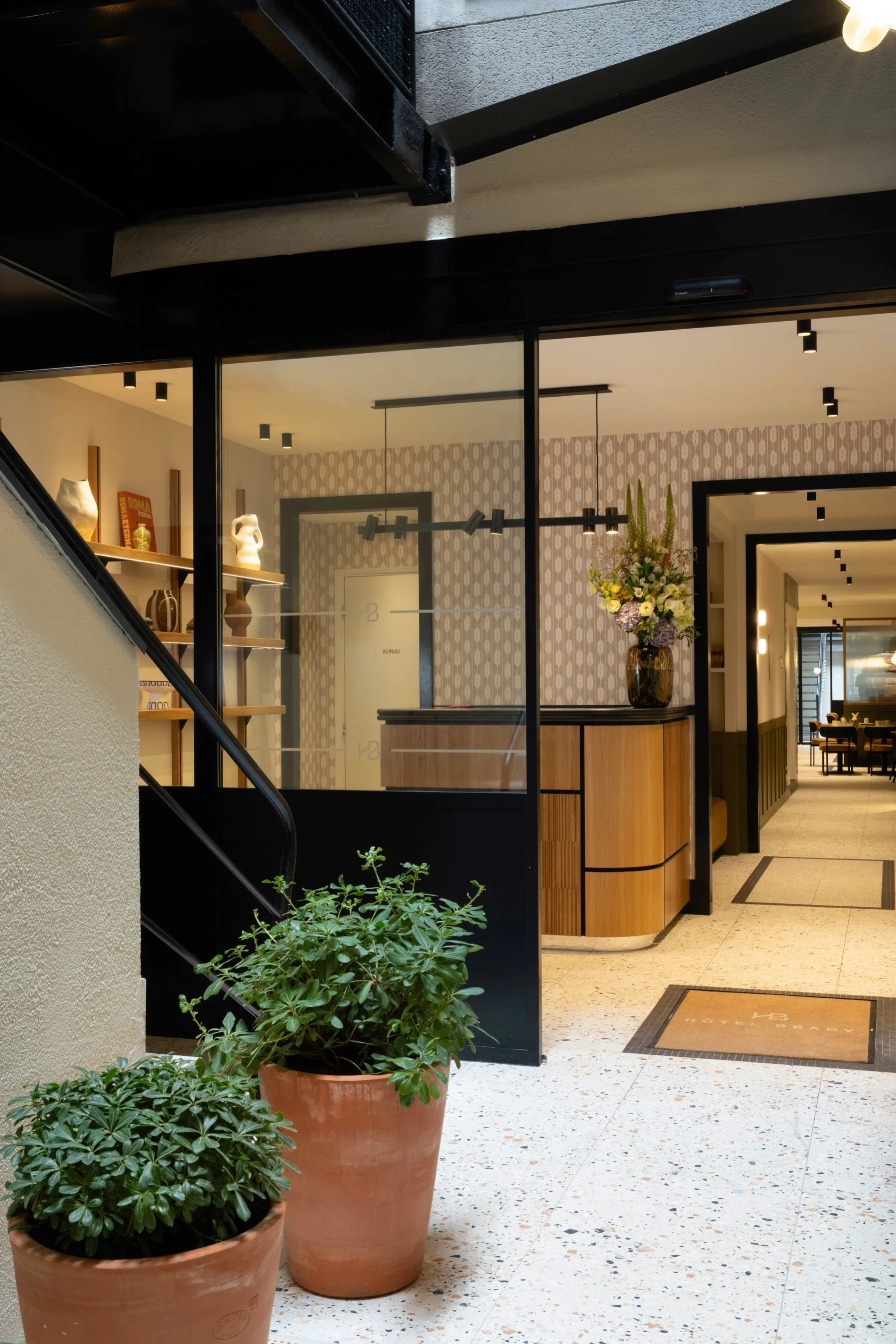Hôtel Brady Réception Lobby