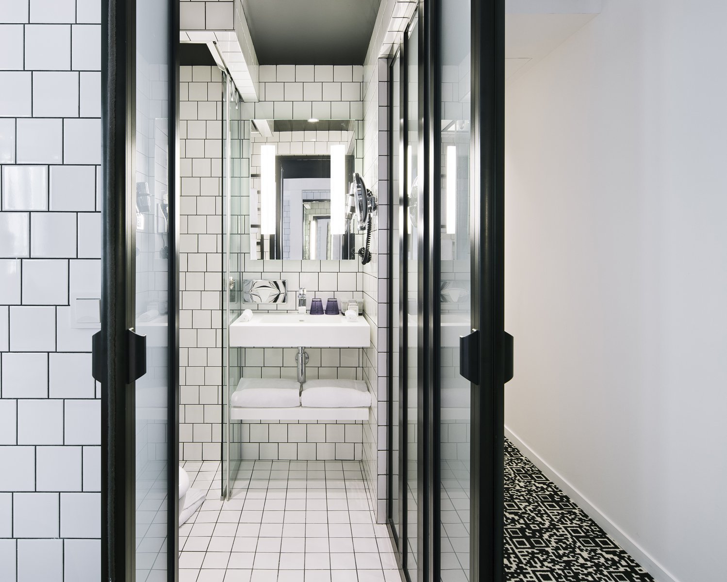 Best Western Premier Faubourg 88 | Superior Room Bathroom