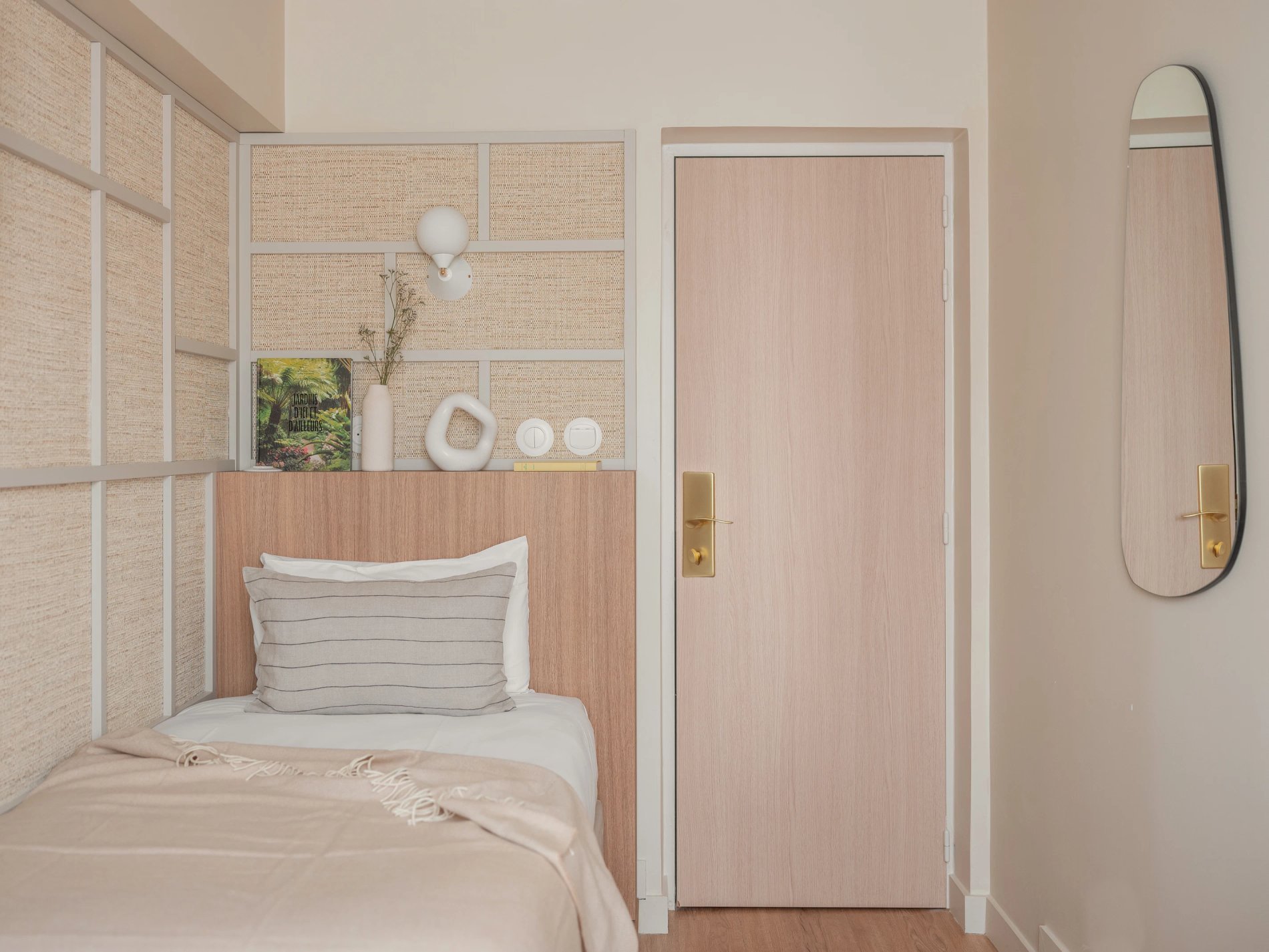 Hotel Basss | Simply Room
