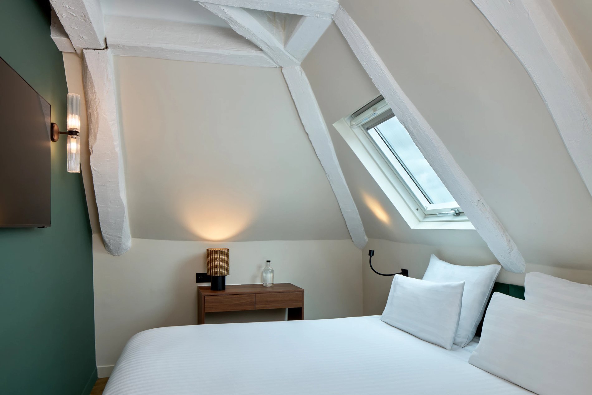 0a7c7021-d128-40d6-a972-402940c1f358