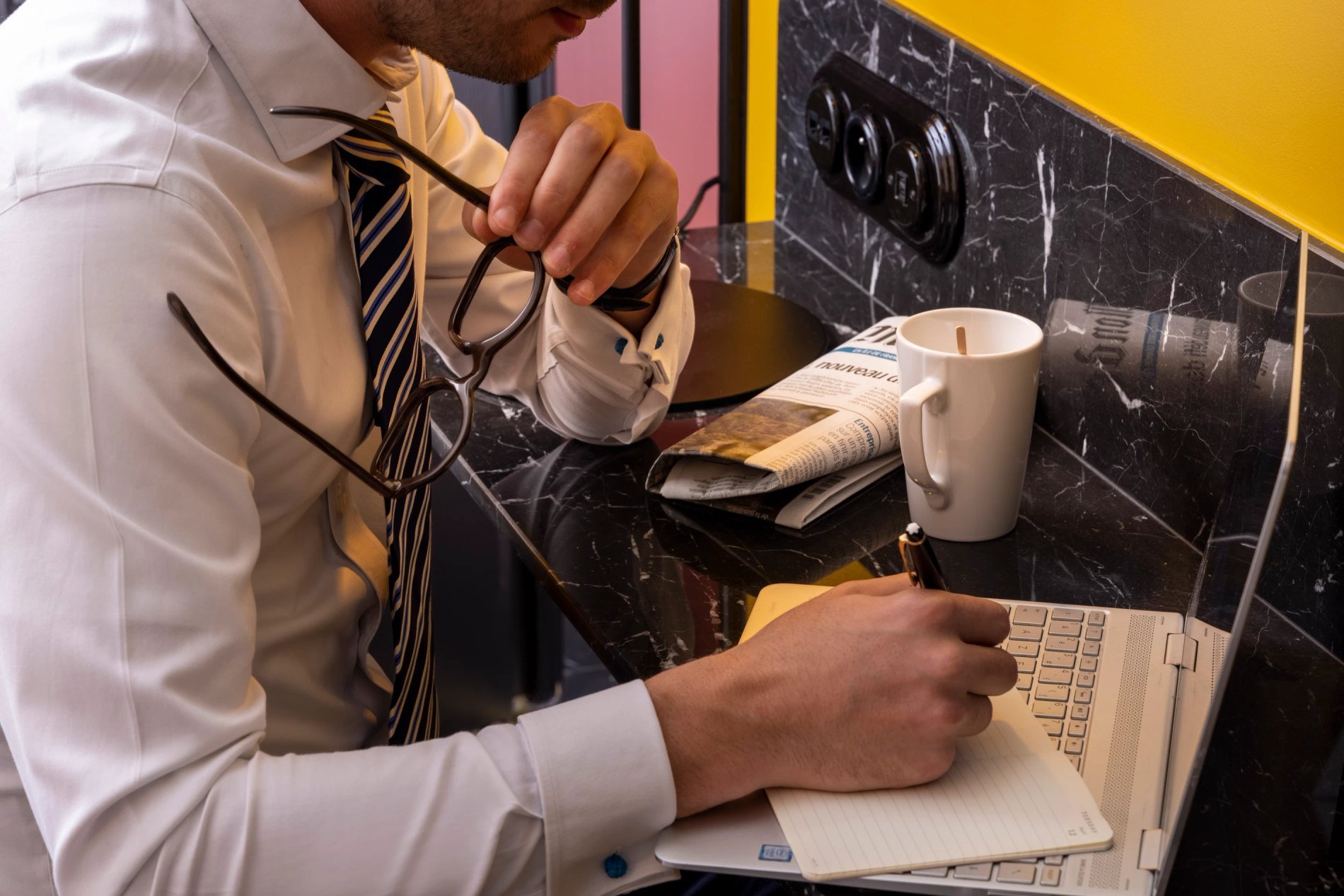 Grand Hôtel Chicago Chambre Classique Vue Cour Bureau