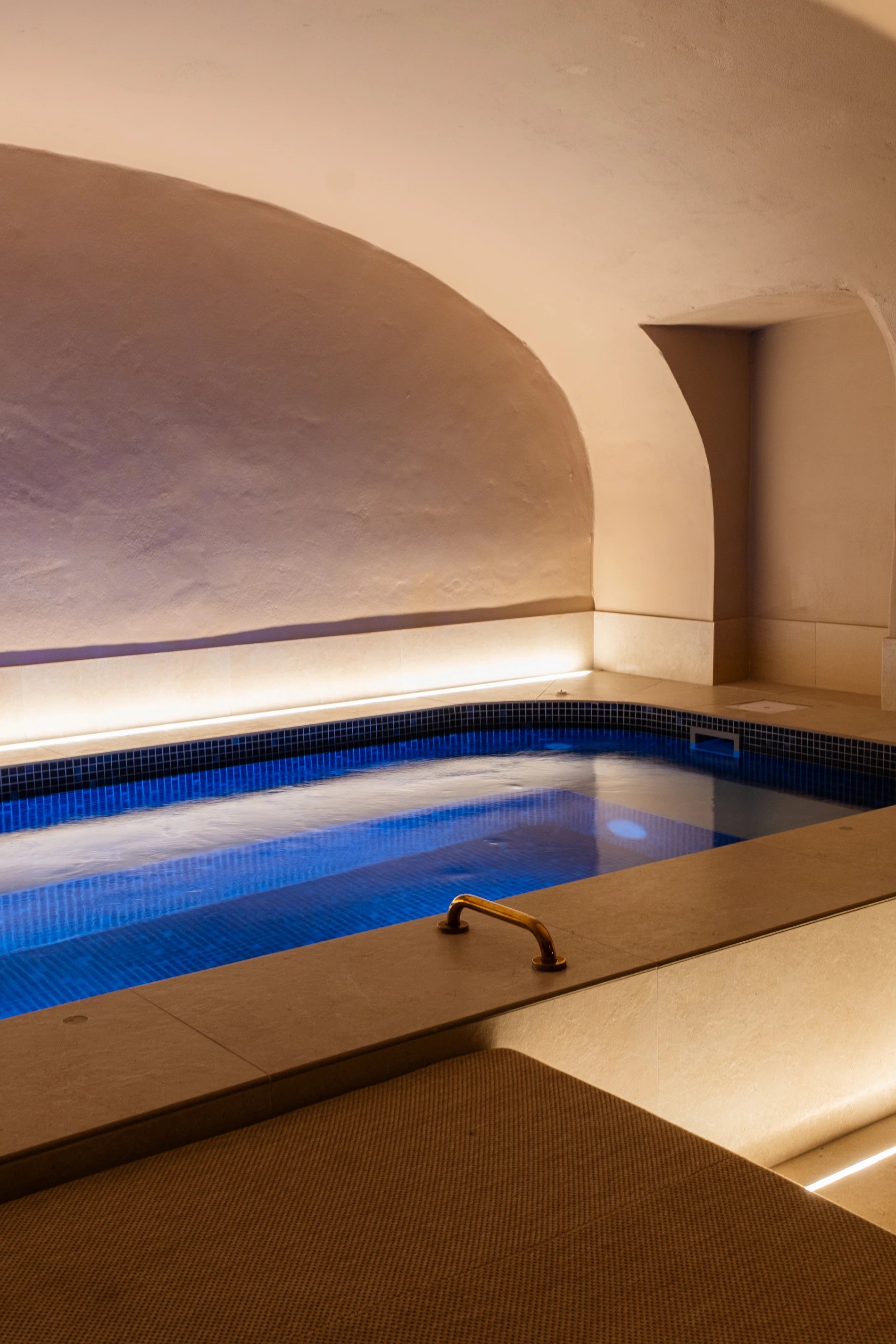 0abf4a4b-4f1e-4ed1-a39e-d24c0acfc98b