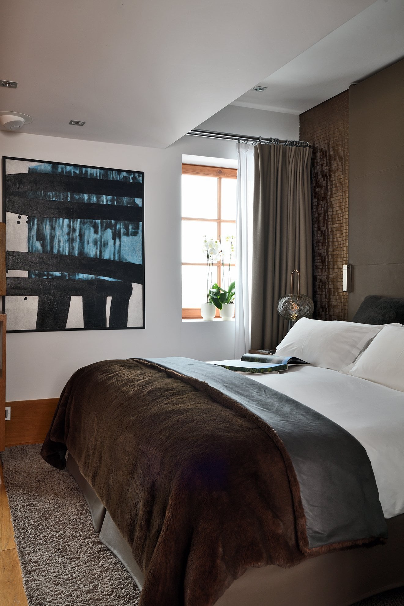 0b33da94-6484-4edb-8109-8b569ee99643