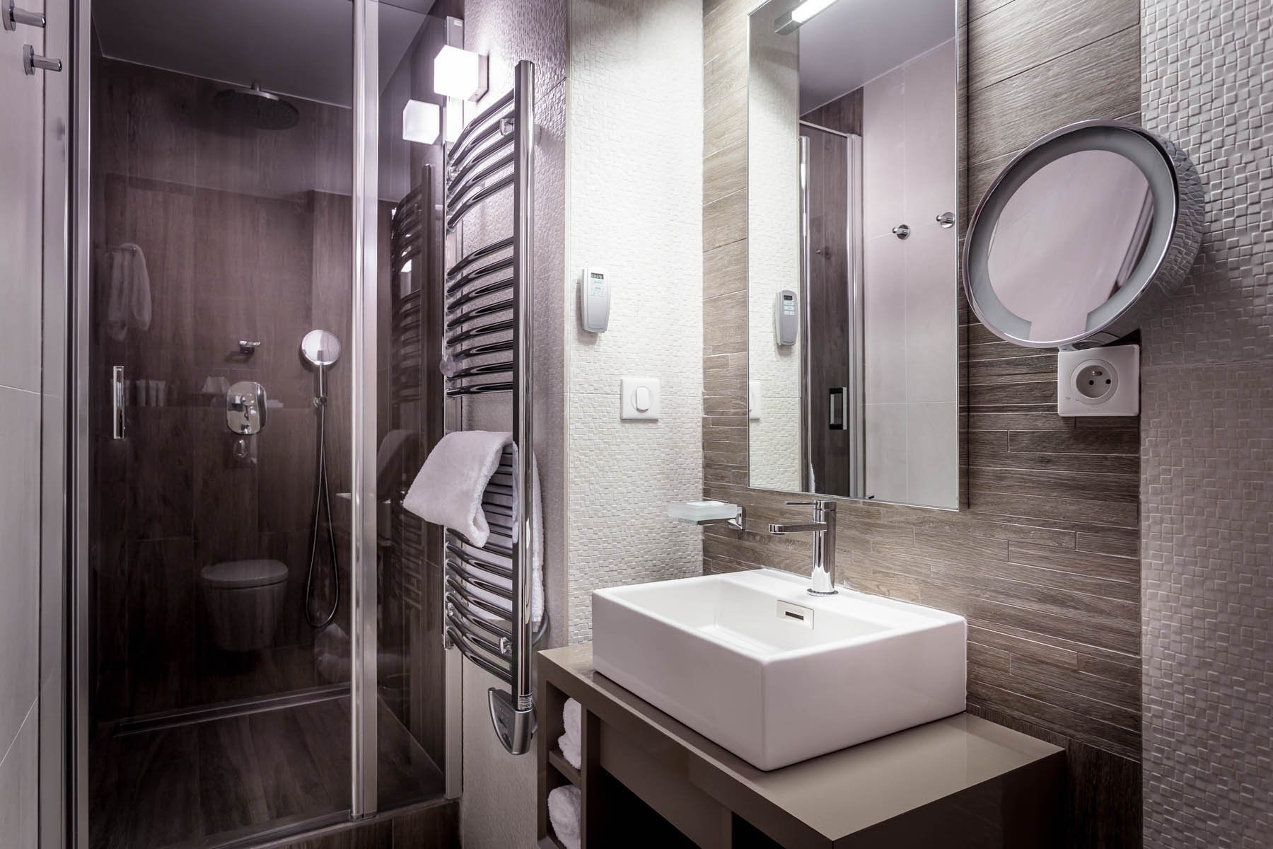 Salle de bain d'une Chambre double supérieure du Grand Aigle Hôtel & Spa à Serre Chevalier