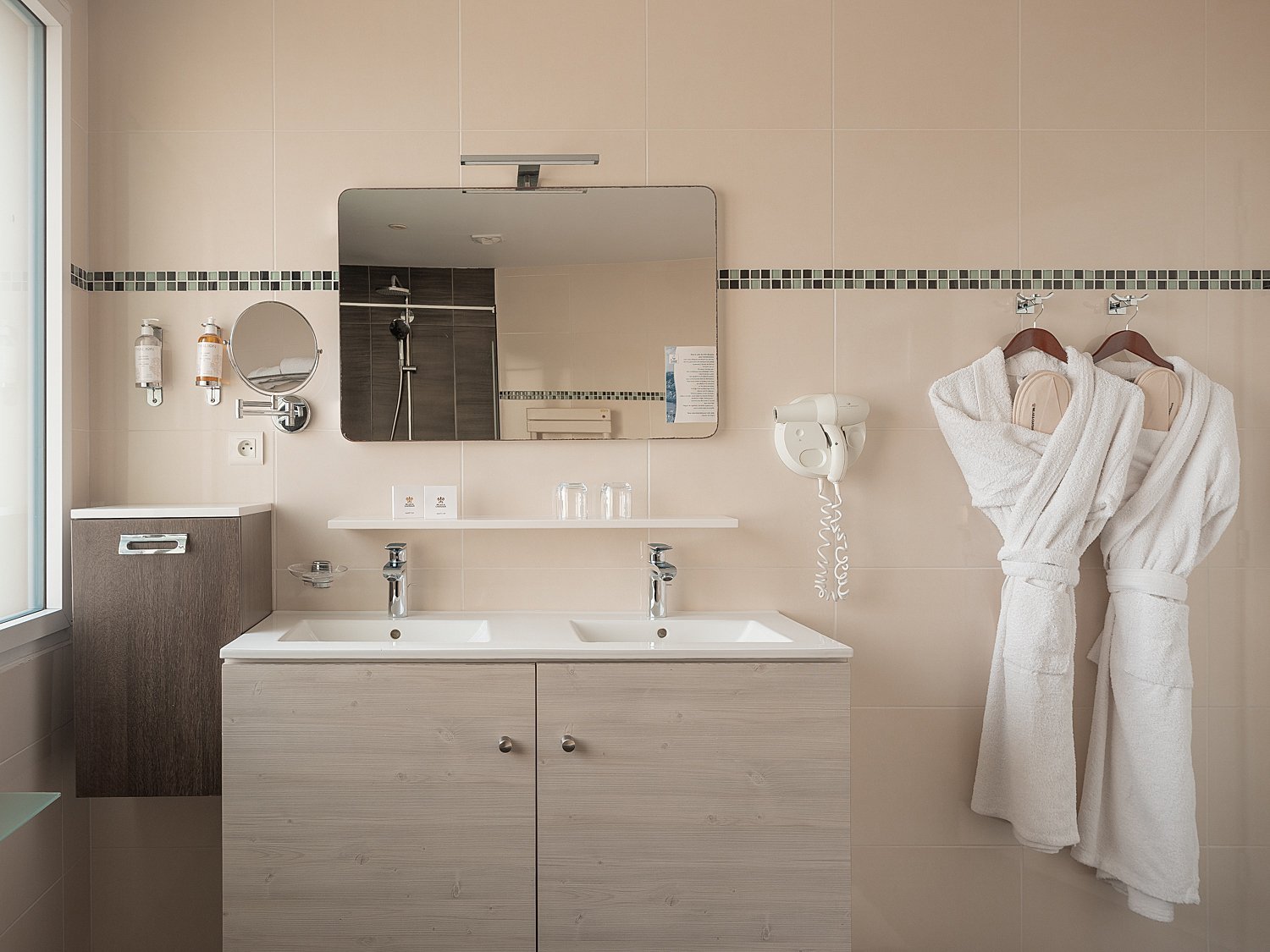 0d1418be-b664-45a1-ad15-1b92e3cece26