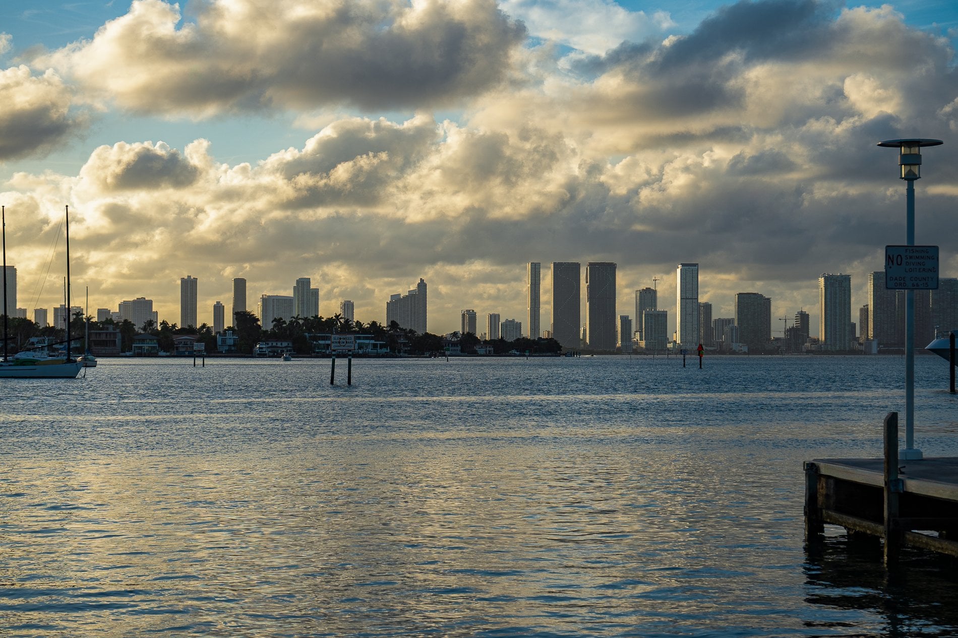 Hotel Near Hard Rock Stadium - Anglers Hotel