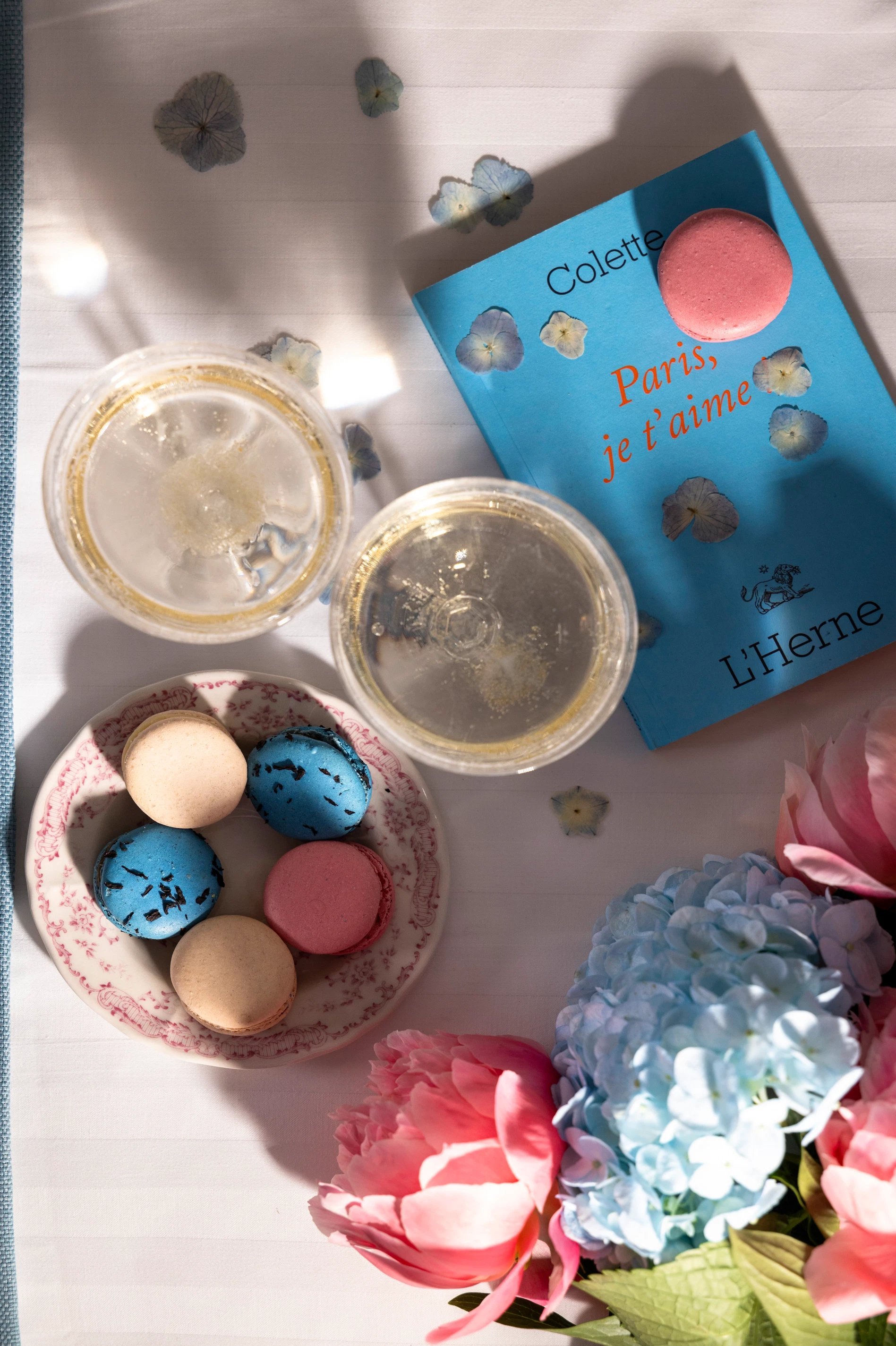 Hôtel Le Lavoisier Package Romantique Macarons Champagne