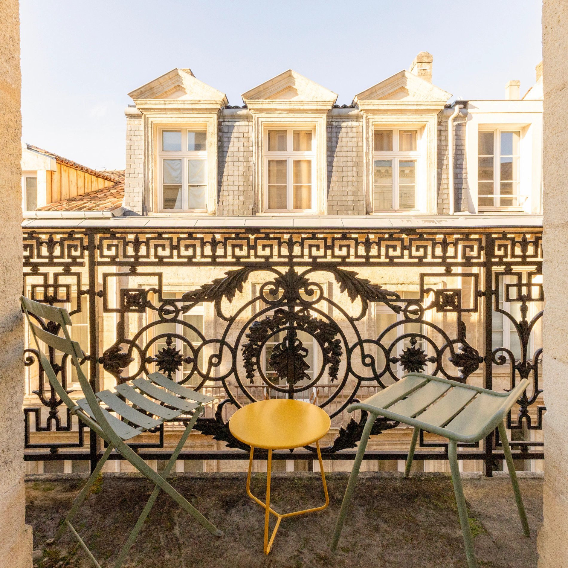 0e56640b-69f5-48fb-9d04-e9a6ec05db55