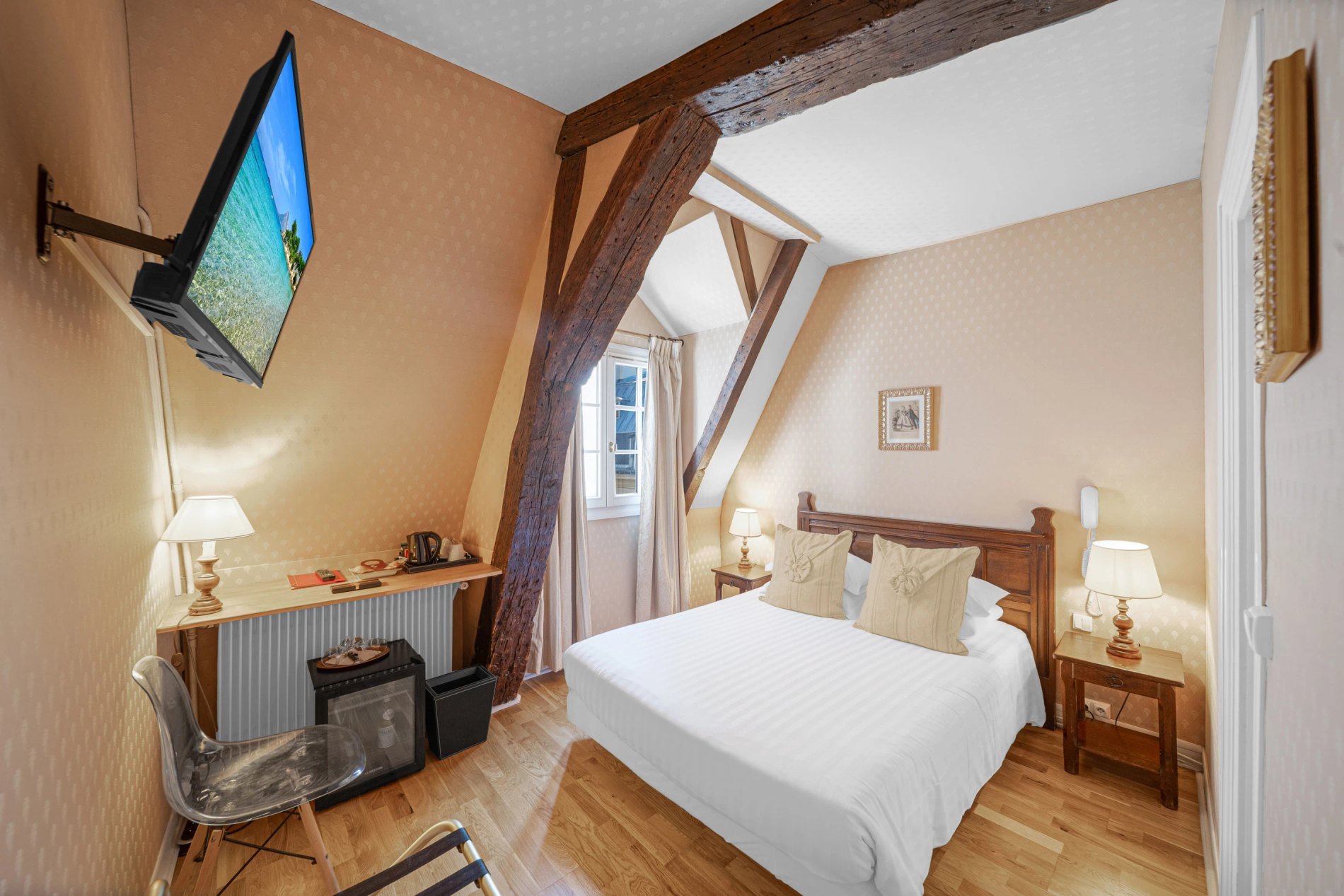 0eb40255-b2e1-4534-84f4-26f8d5743513