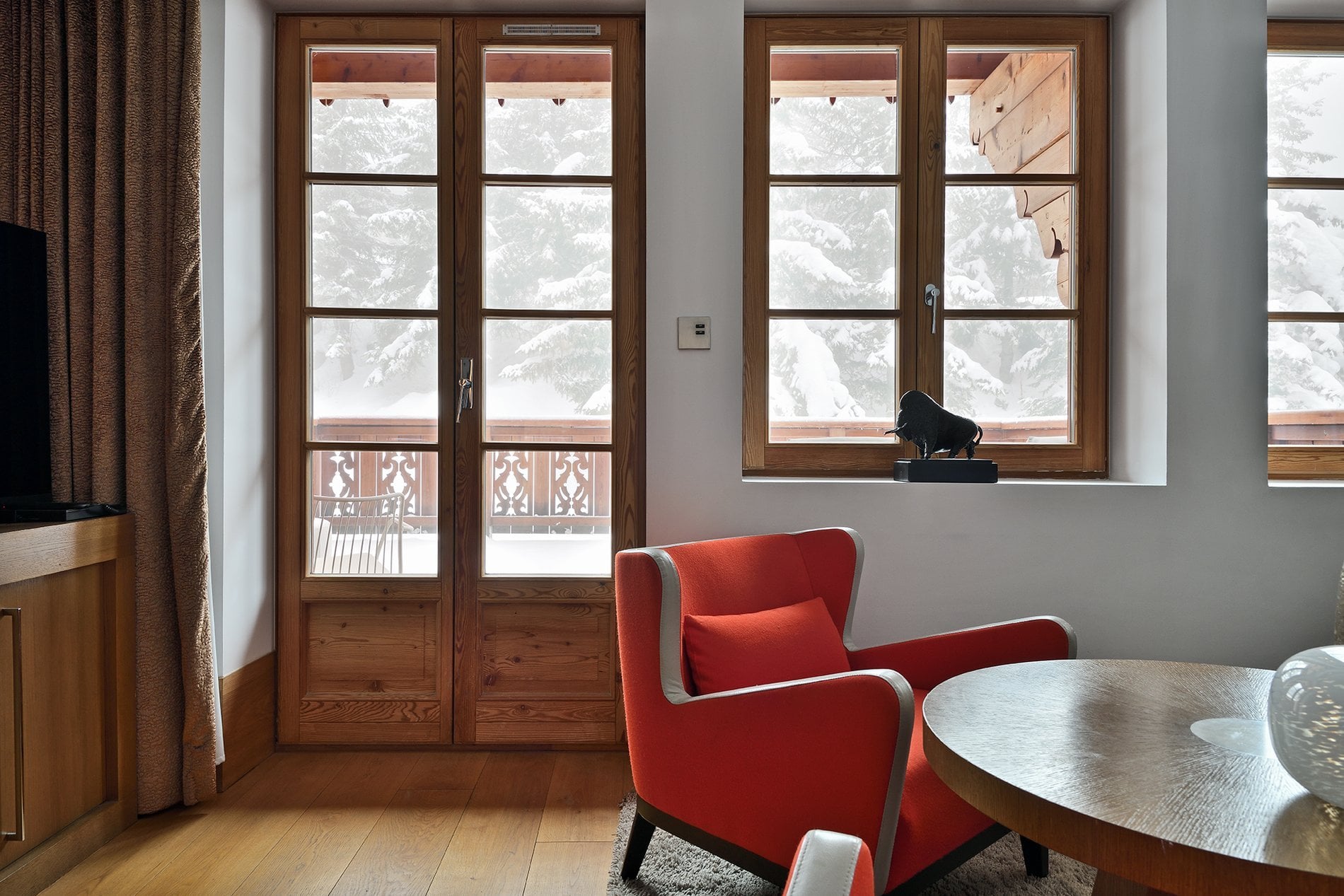 0f017570-b09b-4b61-985d-35923ee34f2d