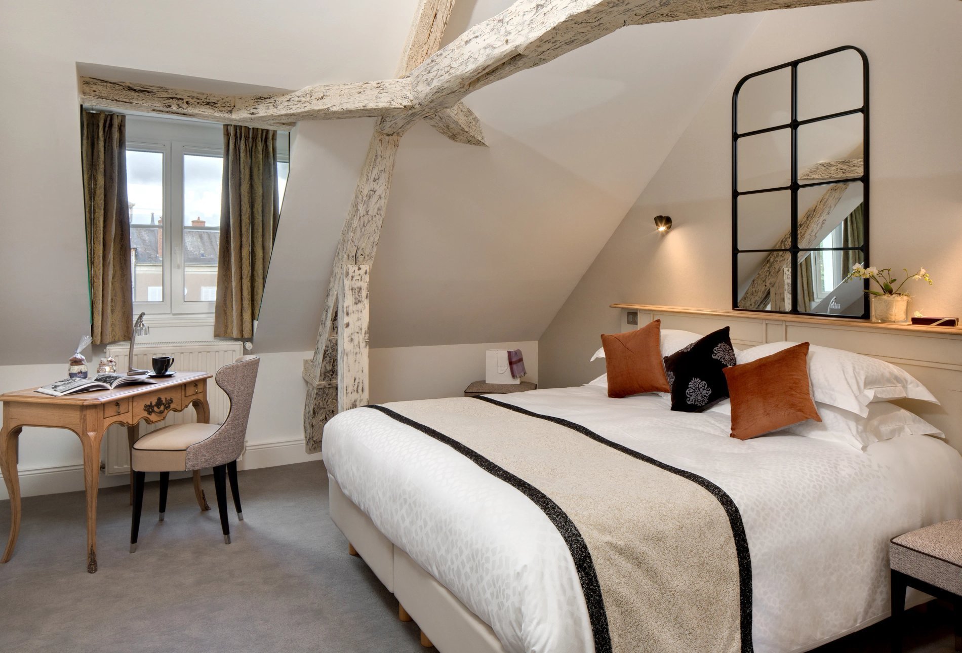 0f01b9ce-019e-4bd2-a8f9-6bb24e93c46d