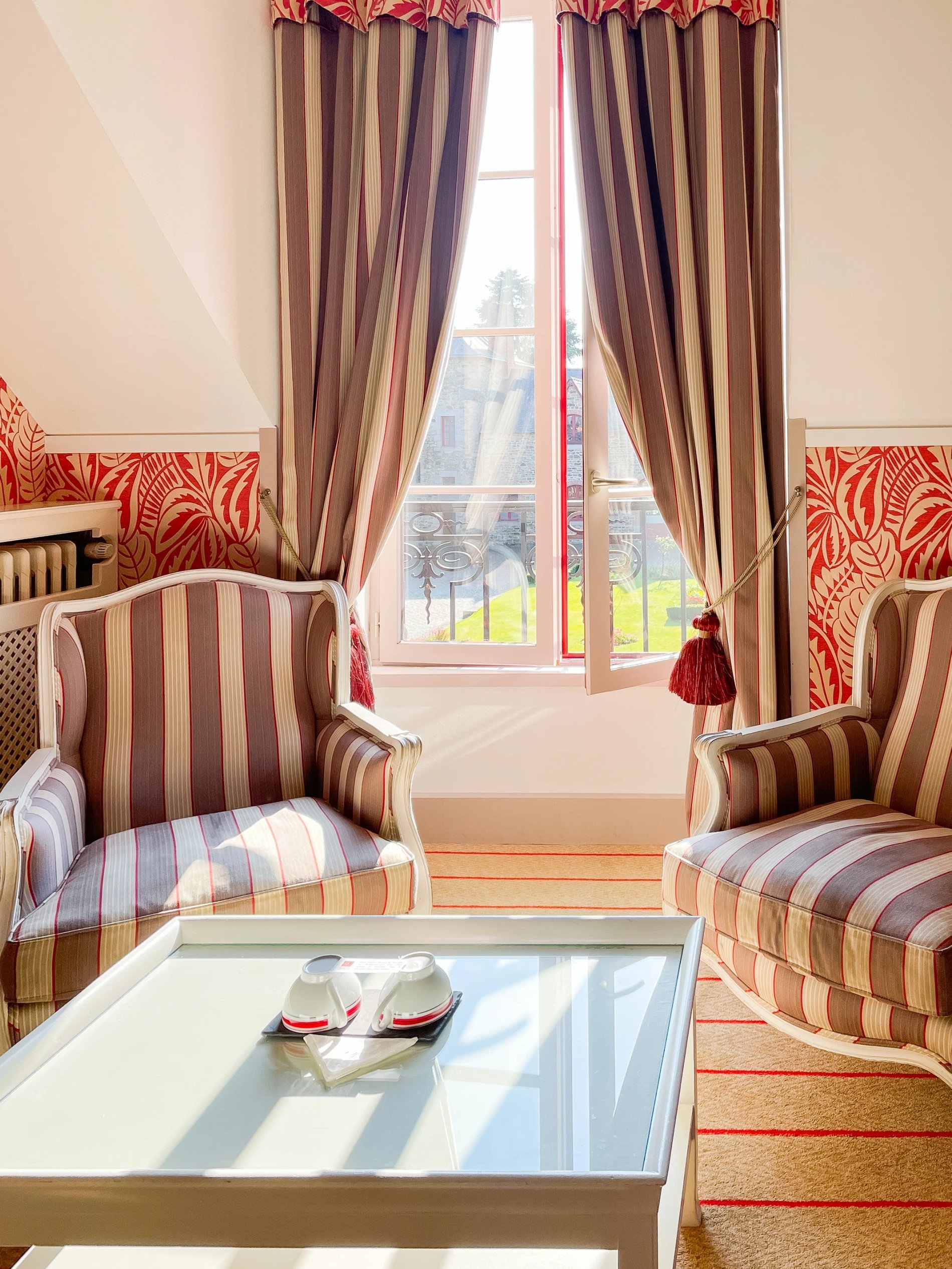 0f60abf5-e183-4faf-98cf-862d2b242f1f