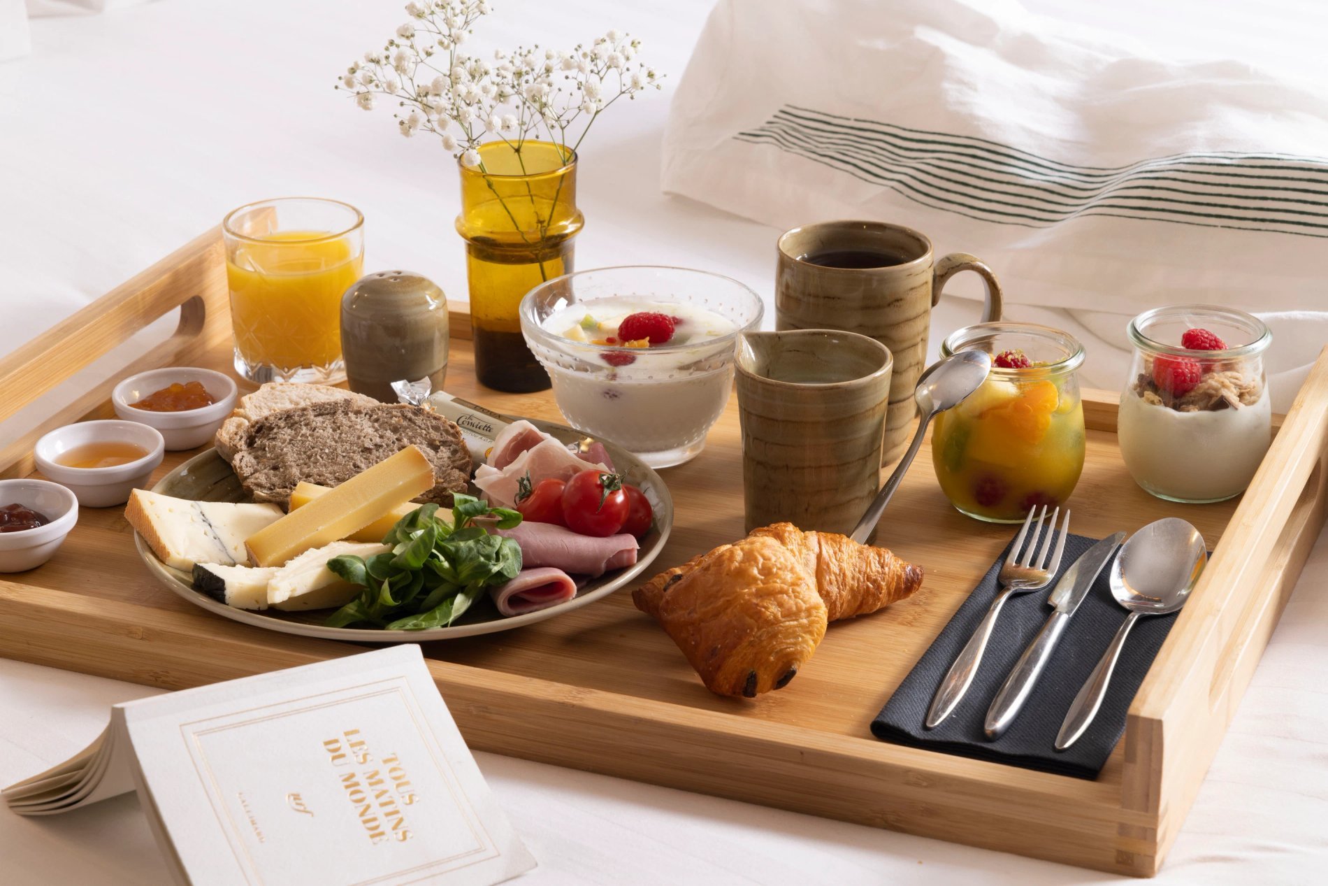 Hotel ESTÉ Room Breakfast