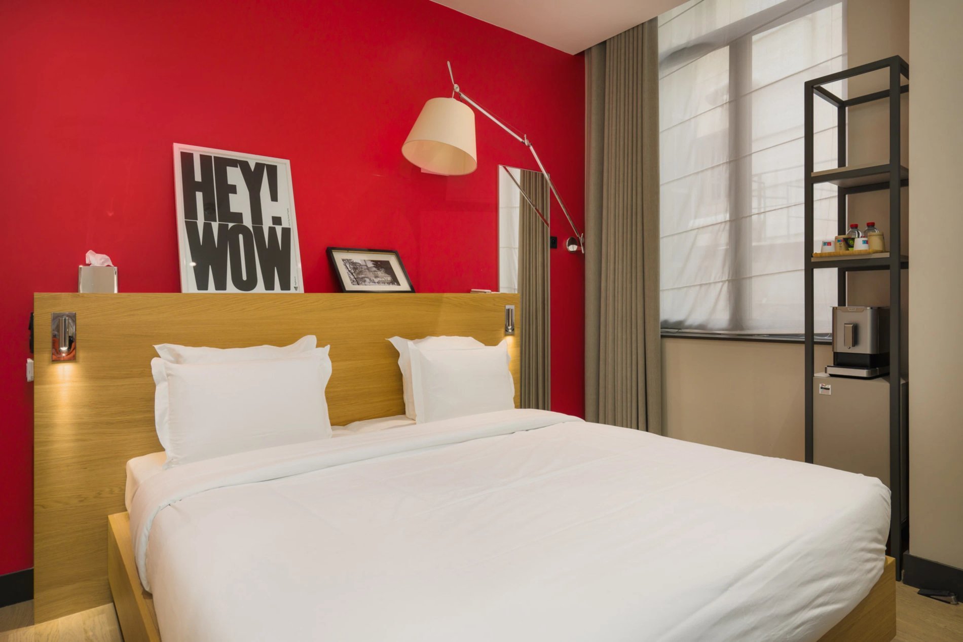 Club Room, a warm and functional 20m² cocoon with contemporary lines.