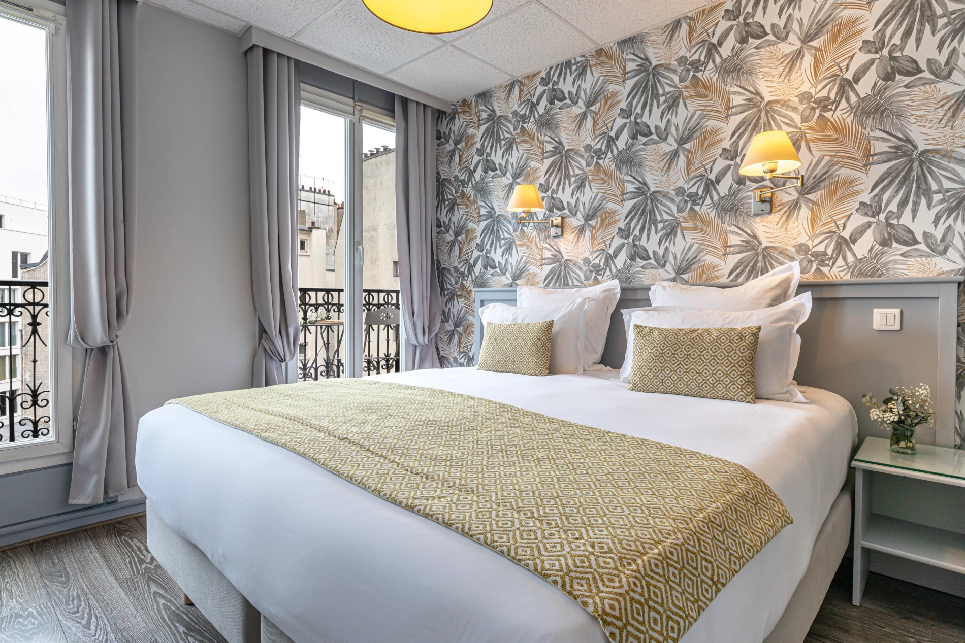 Spendid Hotel Room