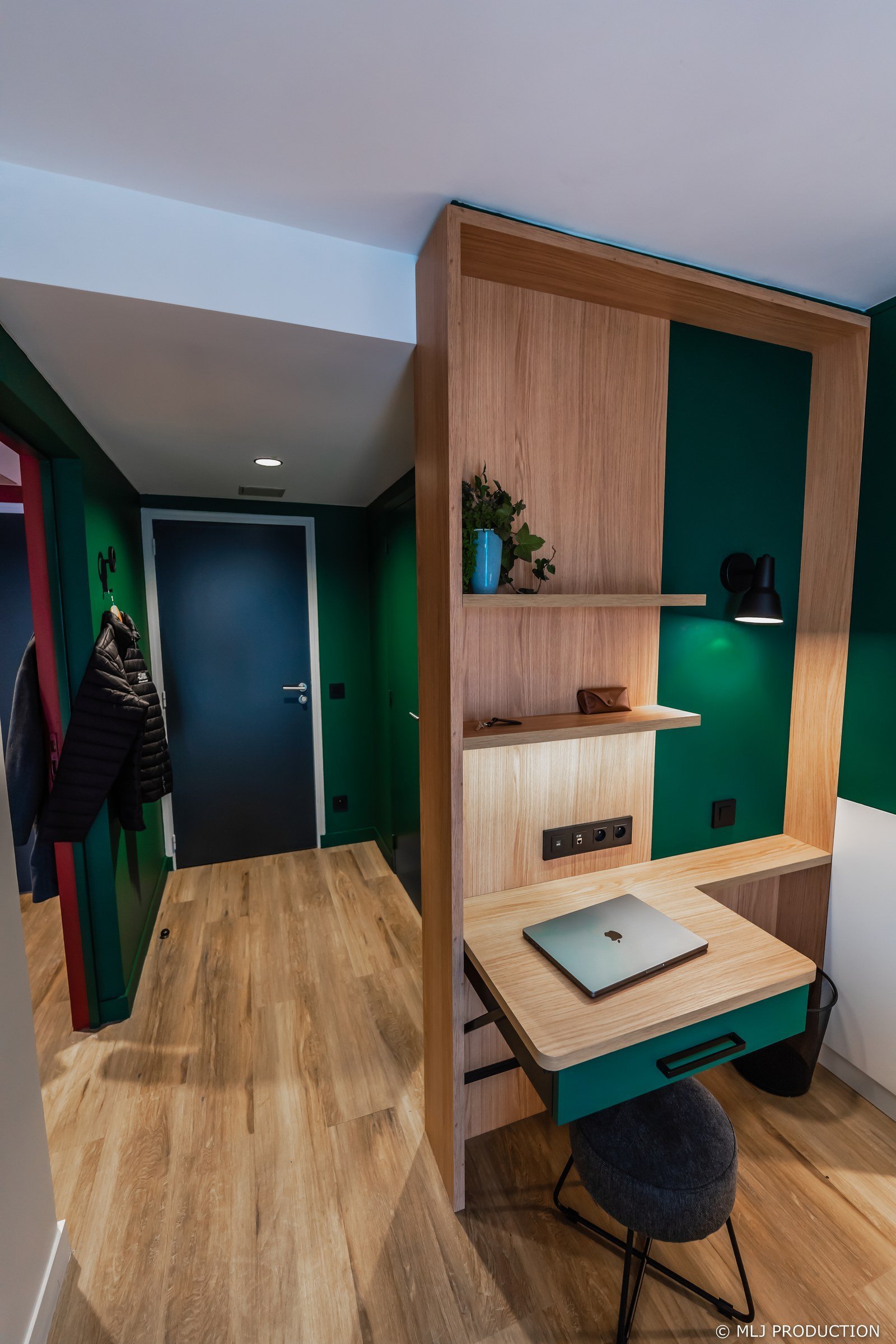 1067baa1-a063-43cf-99d1-884b3e074ea9