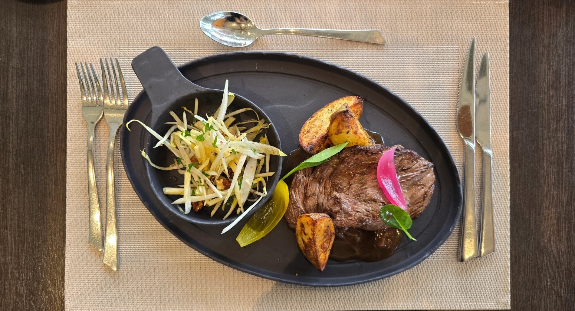 109a170d-1642-4886-ab30-ffe459612f75