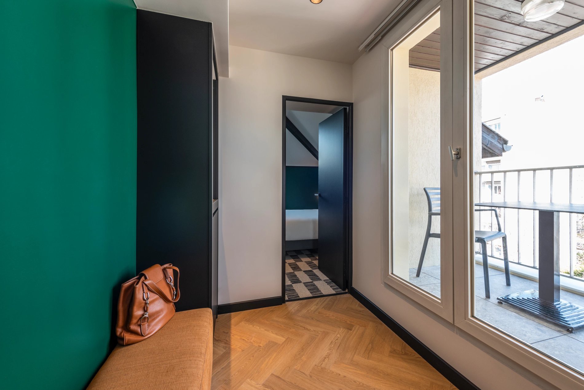 1242854d-9db7-4cf2-b145-98842f07ce08