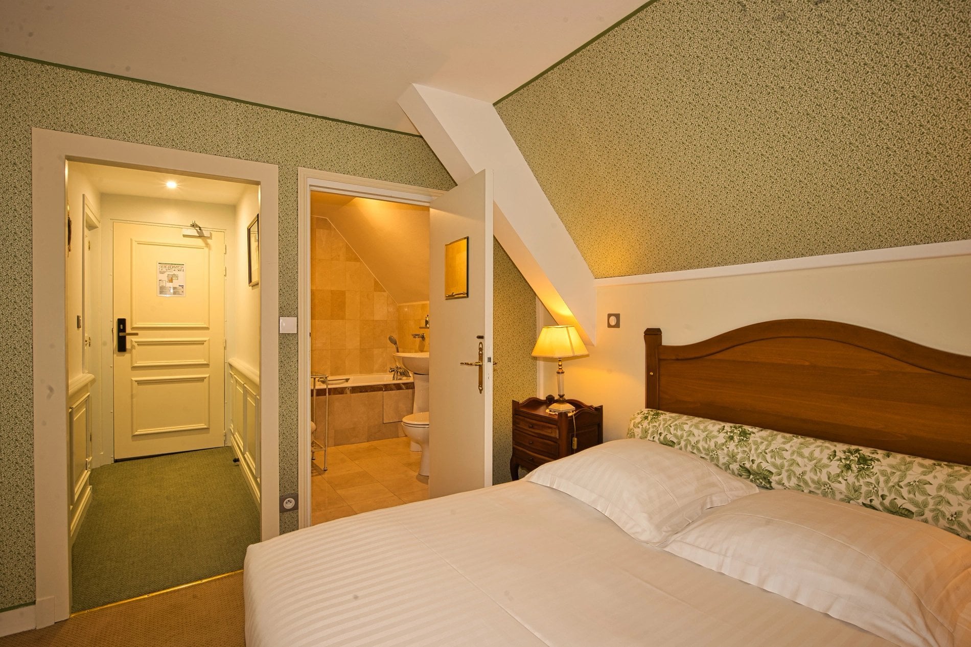 1250df7a-e73c-4f3a-be32-7db4049cce9b