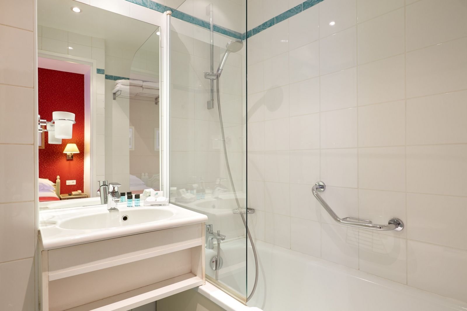 12f0af36-e213-4f6a-b69c-53441742f6fe