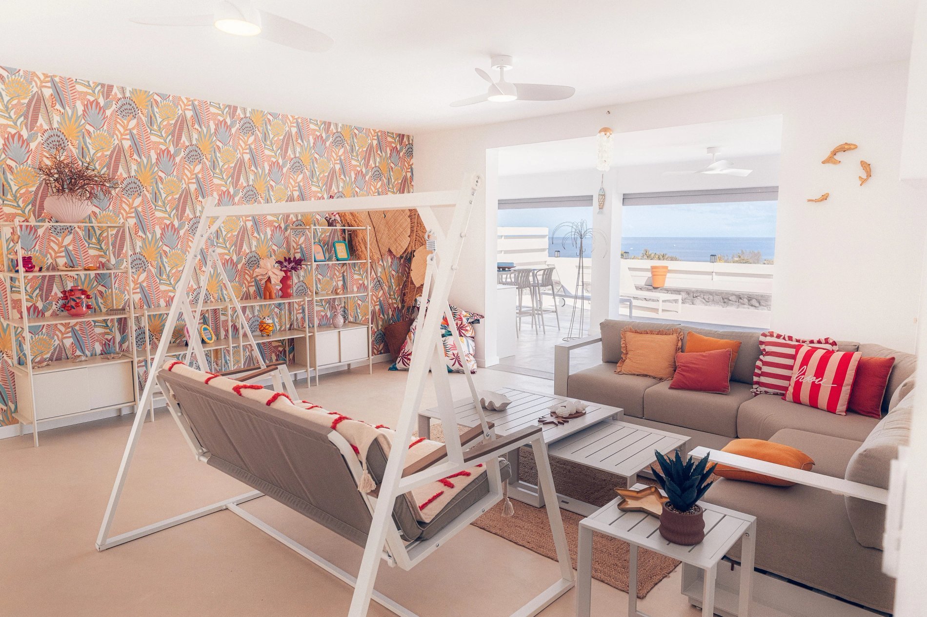 12fb7661-7b3e-447f-b115-3ae6e7561ce6