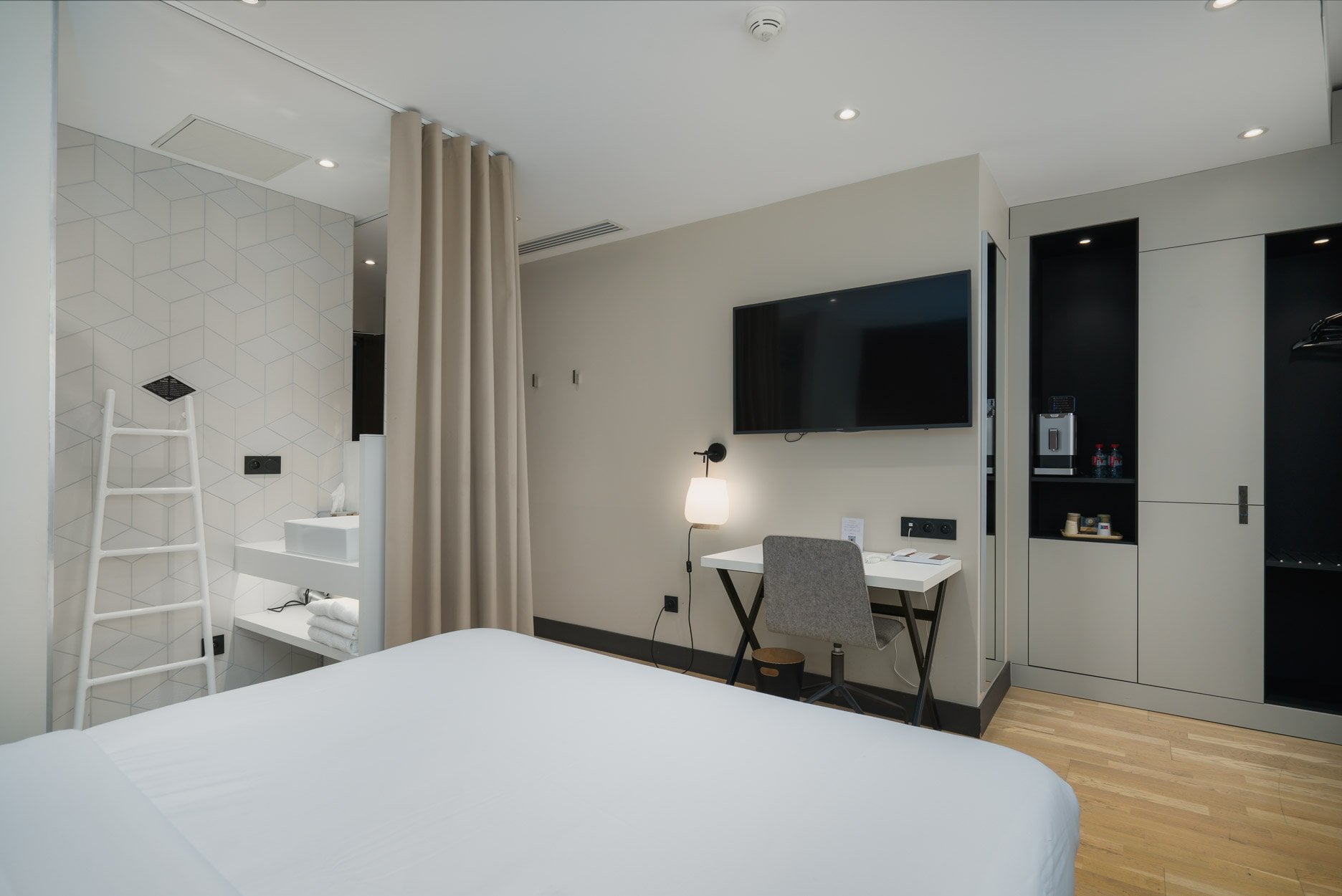 1453bcde-74de-42c0-86e2-6c6da357230b