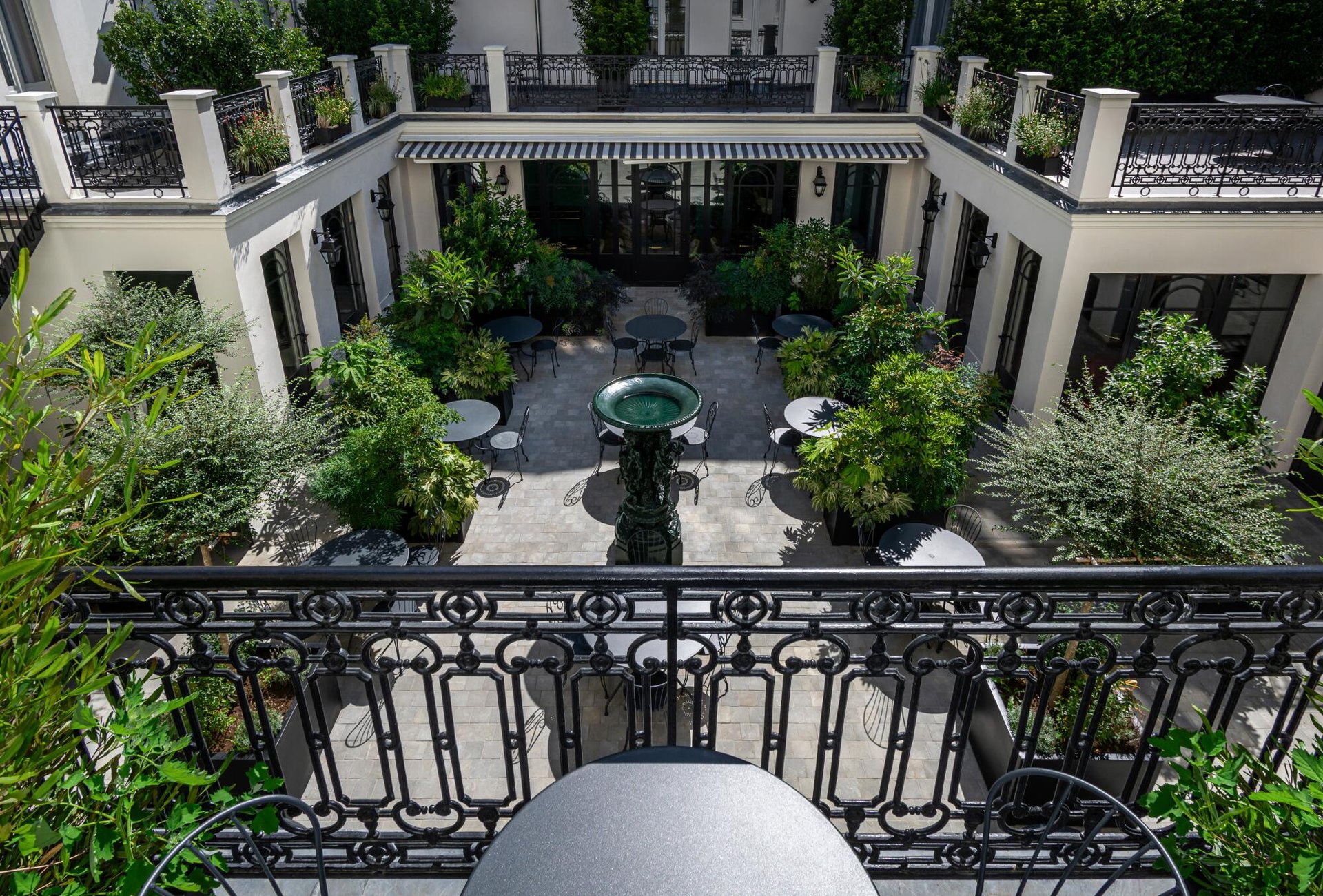 Hôtel & Spa Napoléon Cour Terrasse