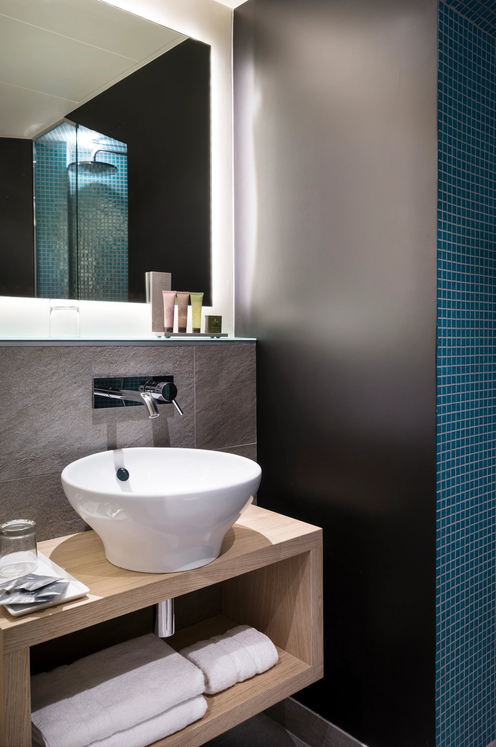 14d75012-5a05-4bcd-bcee-7927aea5c989