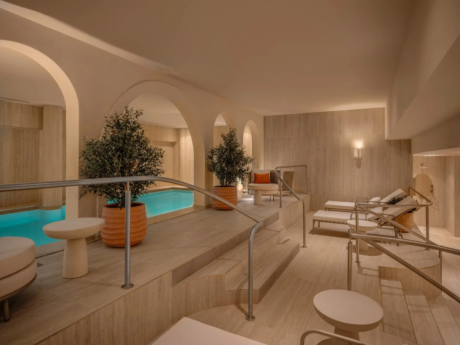 UNLIMITED CLUB | Salle de sport luxe Paris 8