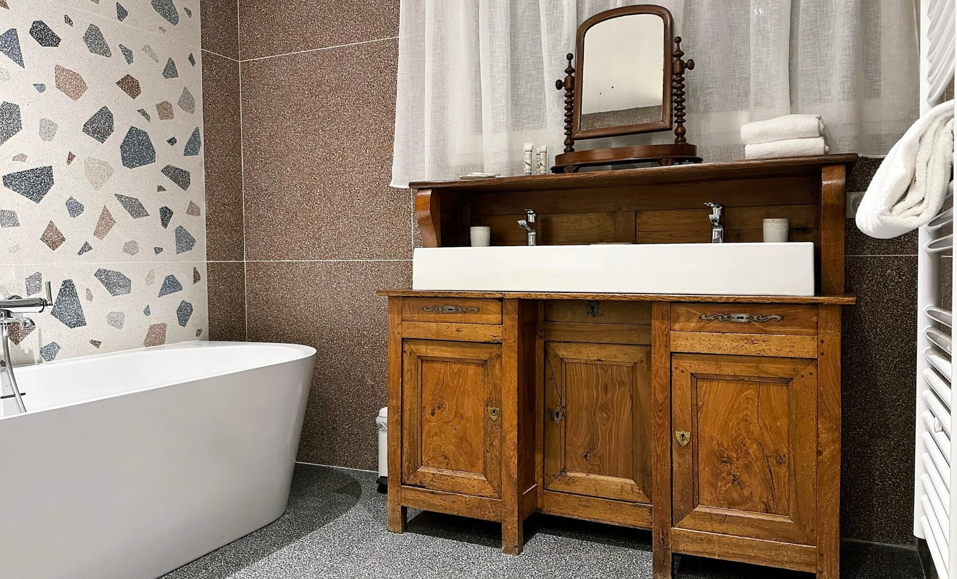 164a3fd3-36a3-426a-9258-a6c2b051202c