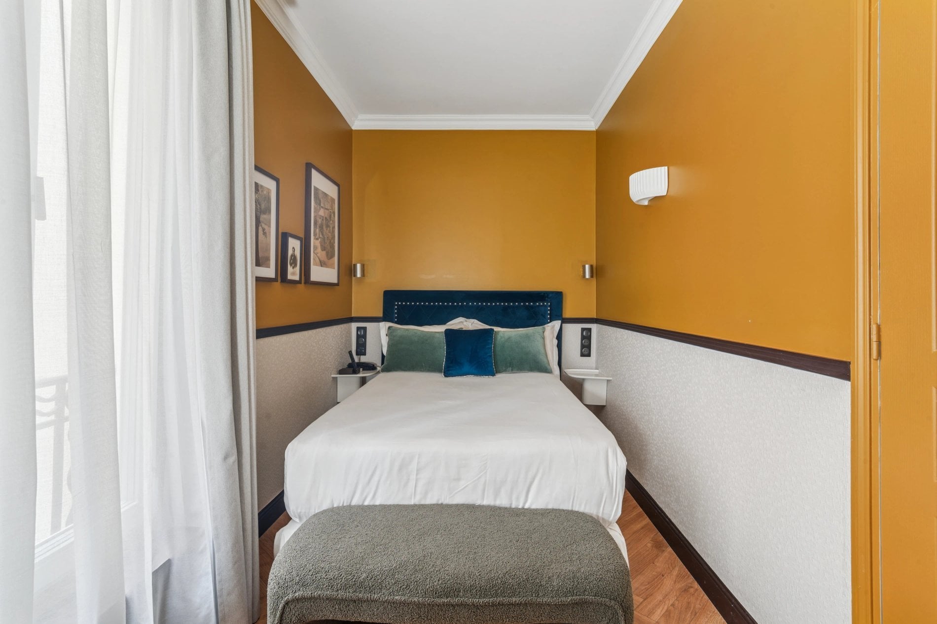 170b1083-bcec-4ab1-b7f5-926dfb0d5768