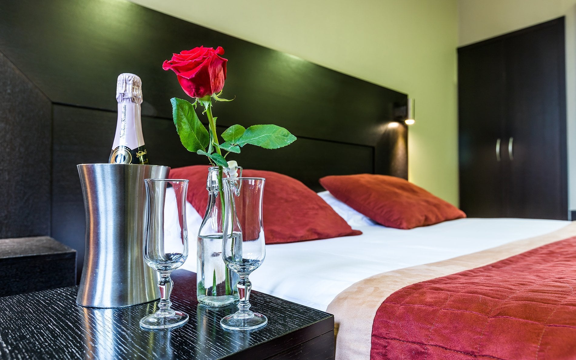 17d9e490-e45c-47a5-ab05-a7764099b0df