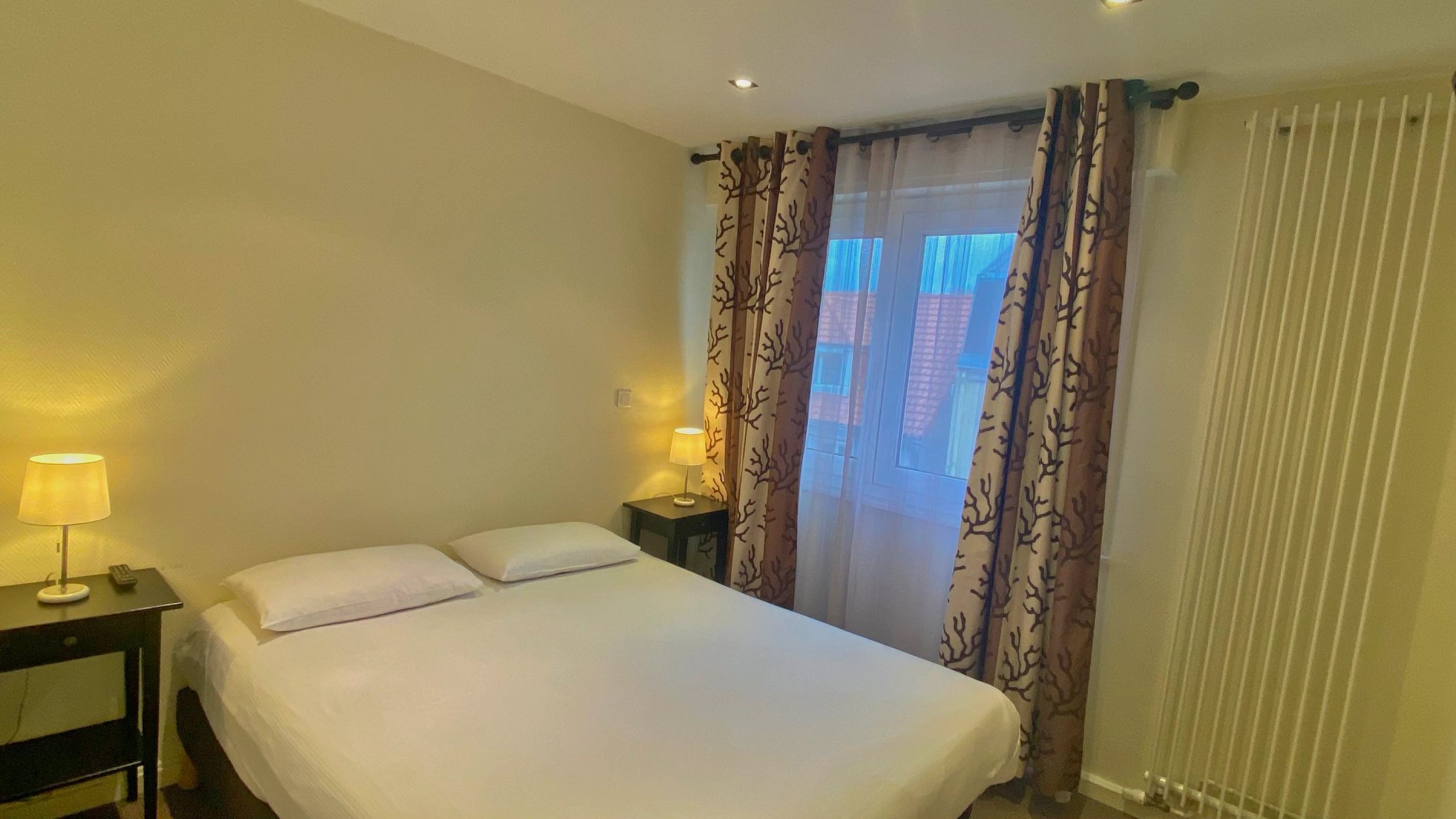 1985a18c-90d2-4dd2-896a-5b248e590c5f